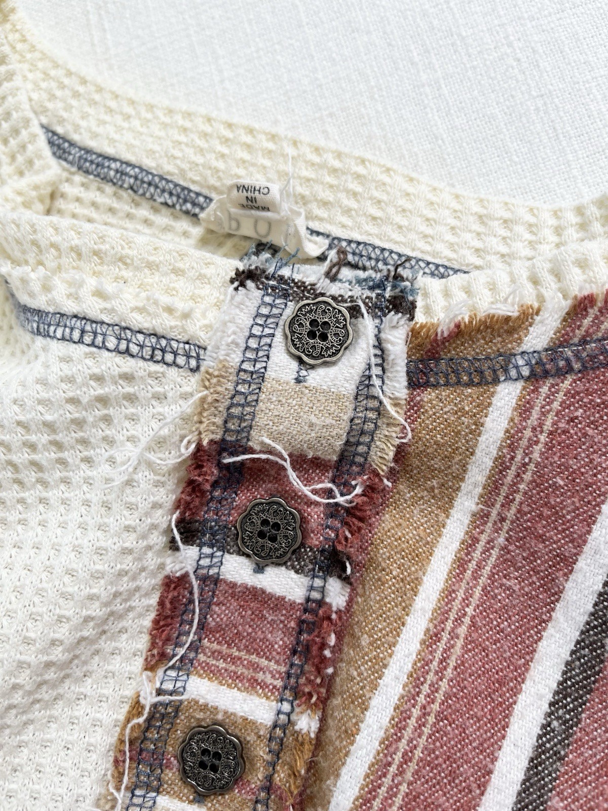 POL Mens Sz M Oversized Henley Tan waffle Knit Mixed Striped Fabric (flaw) gallery
