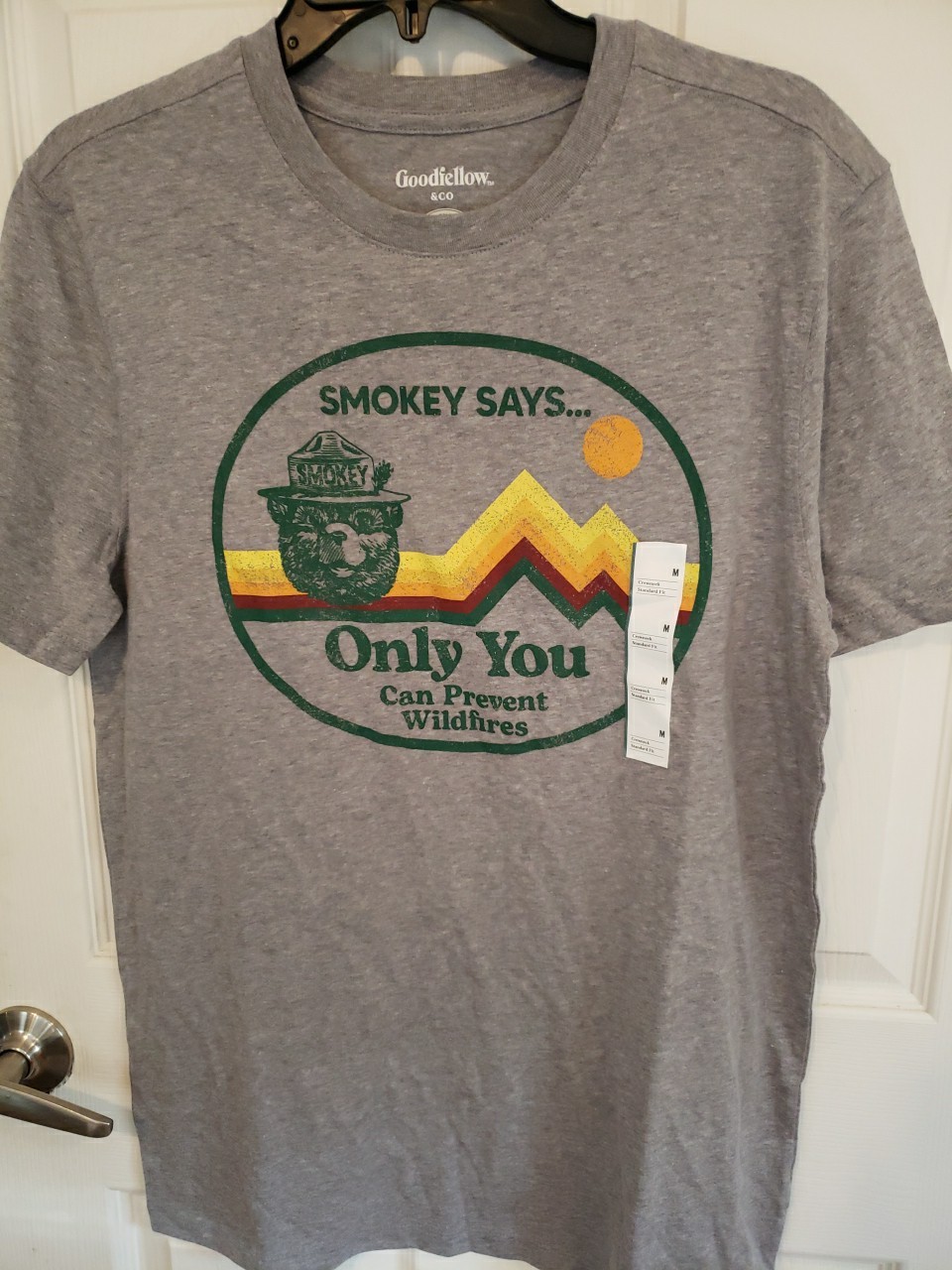 VINTAGE STYLE SMOKEY THE BEAR Soft T-Shirt MENS Small S NEW