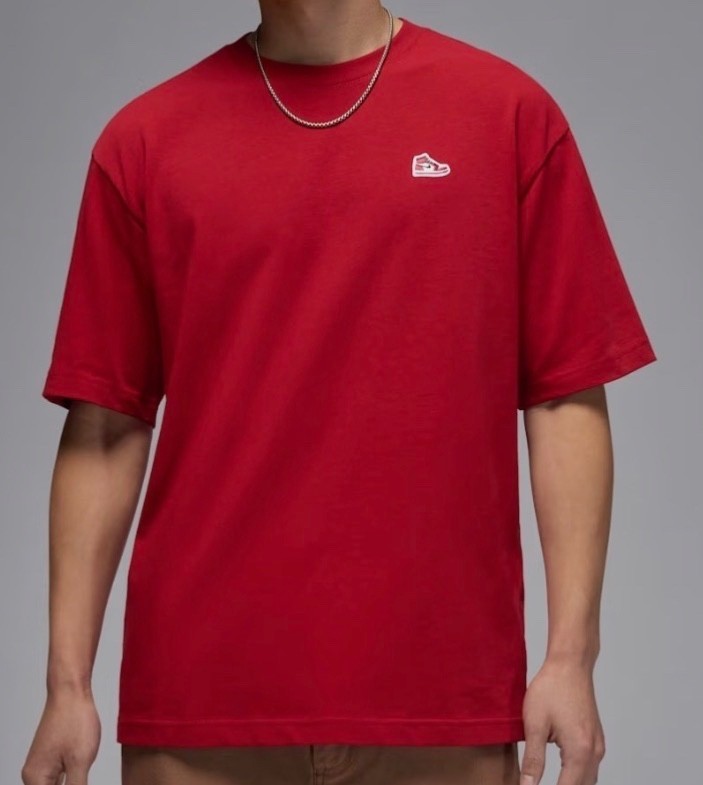NWT Men’s Jordan Brand Sneaker Patch T-Shirt  Size Mediun