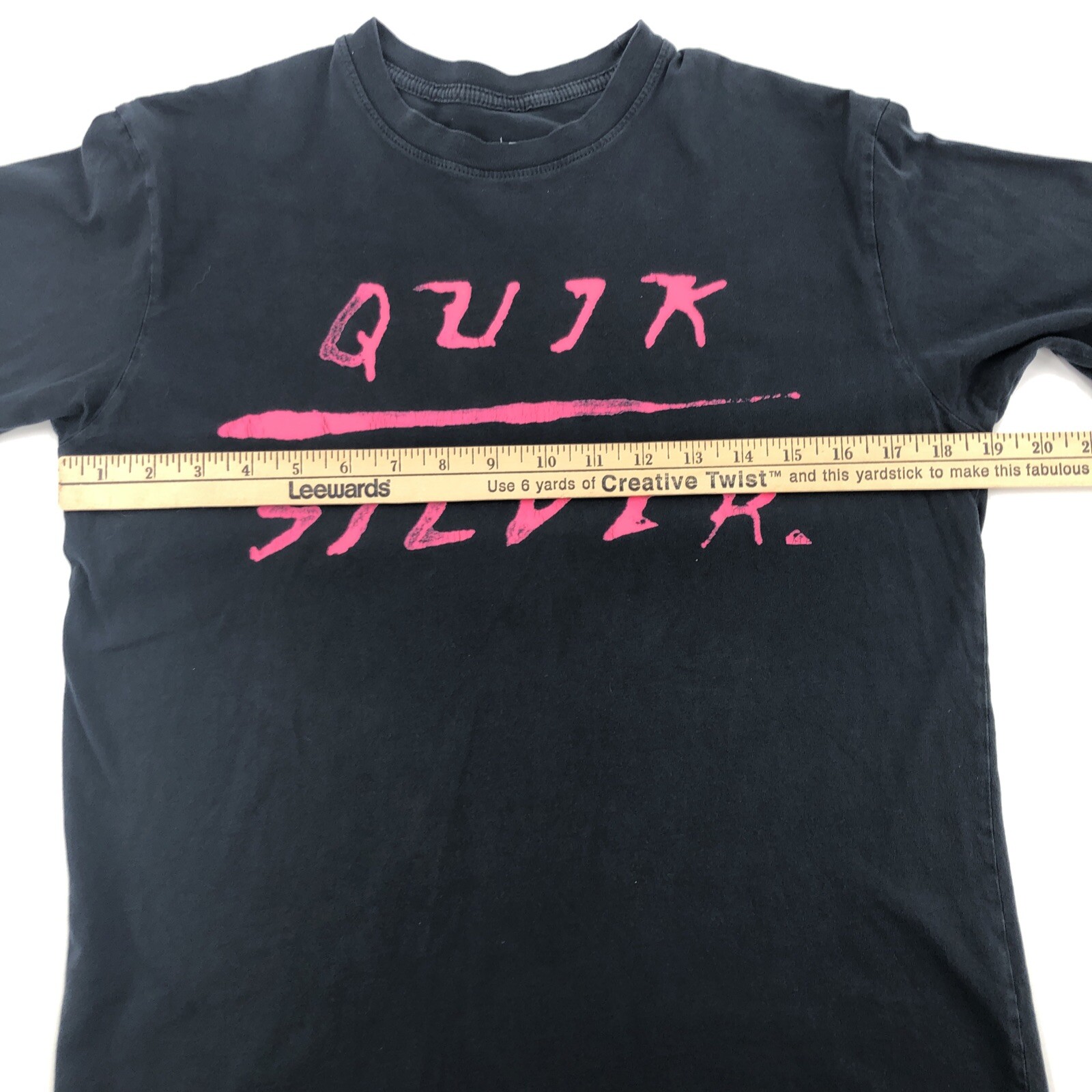 Y2K QuikSilver Mens T Shirt Medium Black Short Sleeve Crew Neck Surf Skate Logo gallery