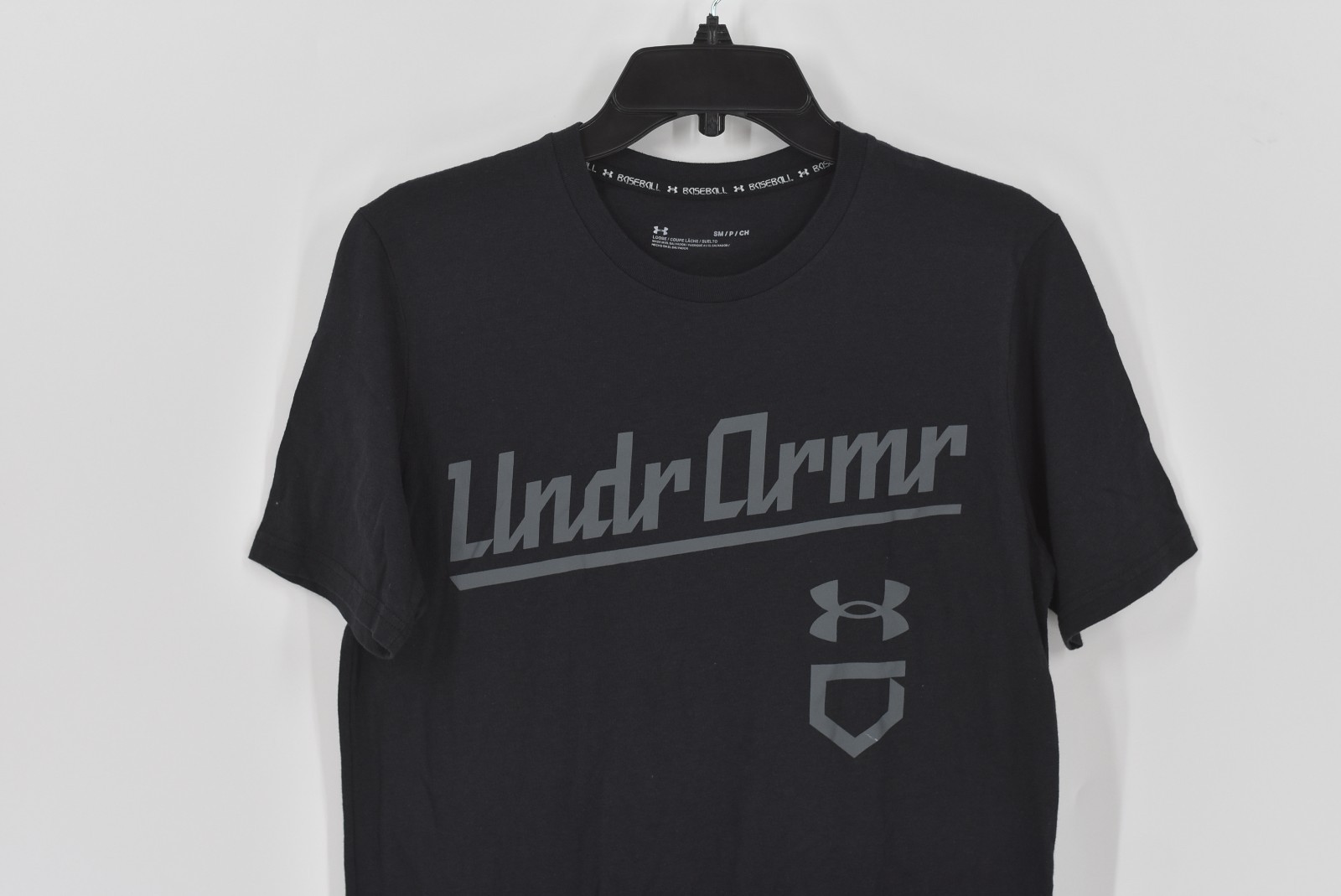 Men's Under Armour Baseball Script T-Shirt in Black and Pitch Grey Size Medium gallery