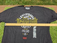 Levi Strauss & Co. Men’s Large Black T-shirt w/ Gold/White Graphics Crafted NWT