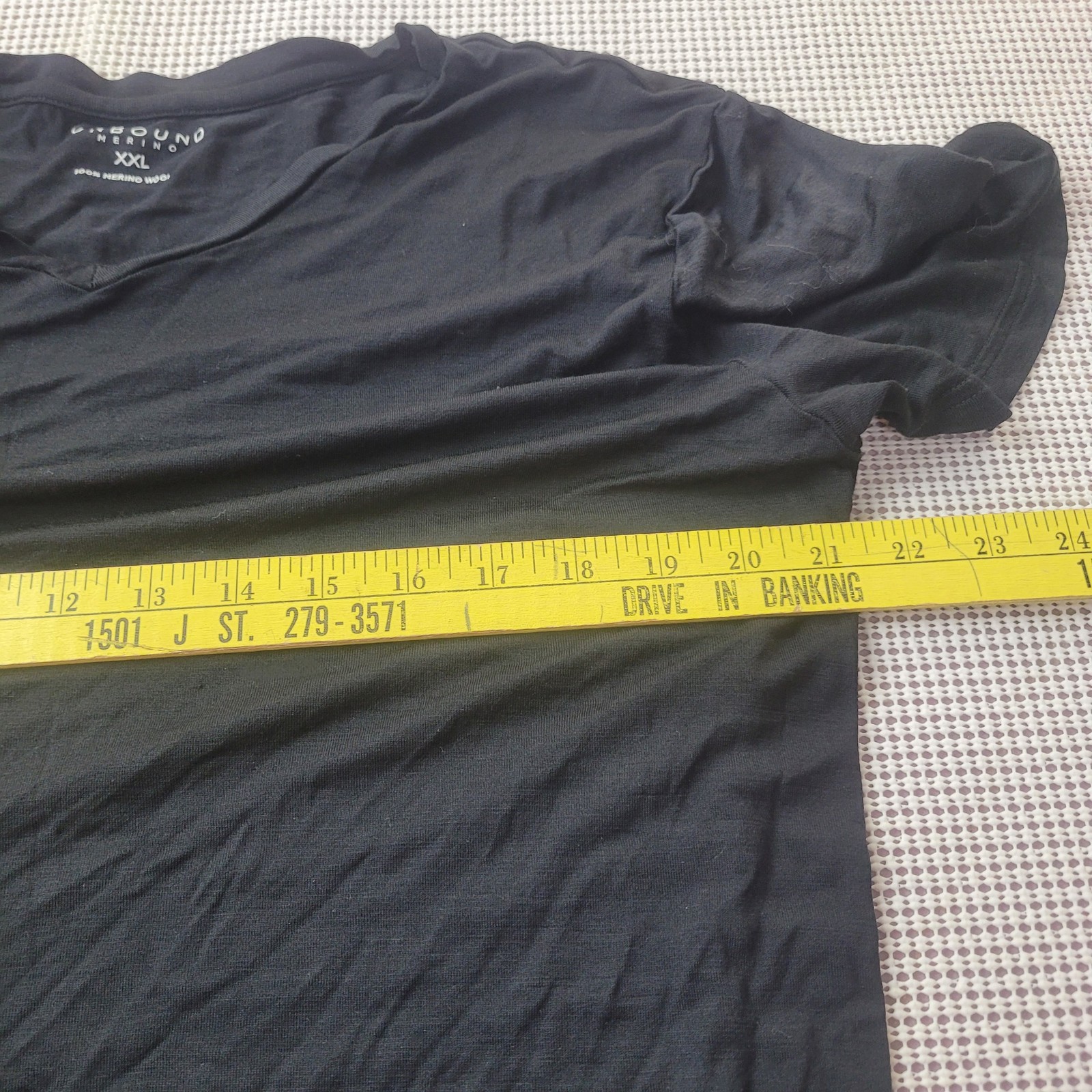Unbound Merino Mens V-Neck T-Shirt XXL Black 100% Merino Wool Short Sleeve gallery