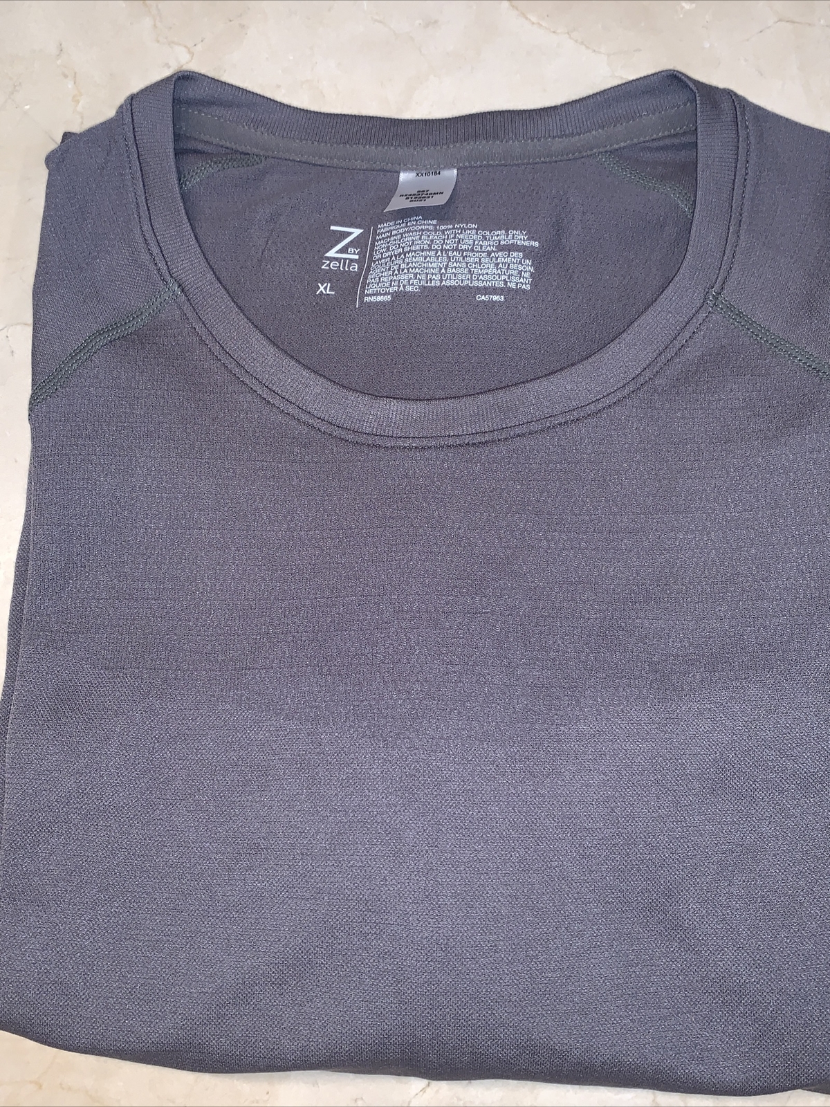 ZELLA MENS MEDIUM GREY SEAMLESS PERFORMANCE T-SHIRT SIZE X-LARGE $49 gallery