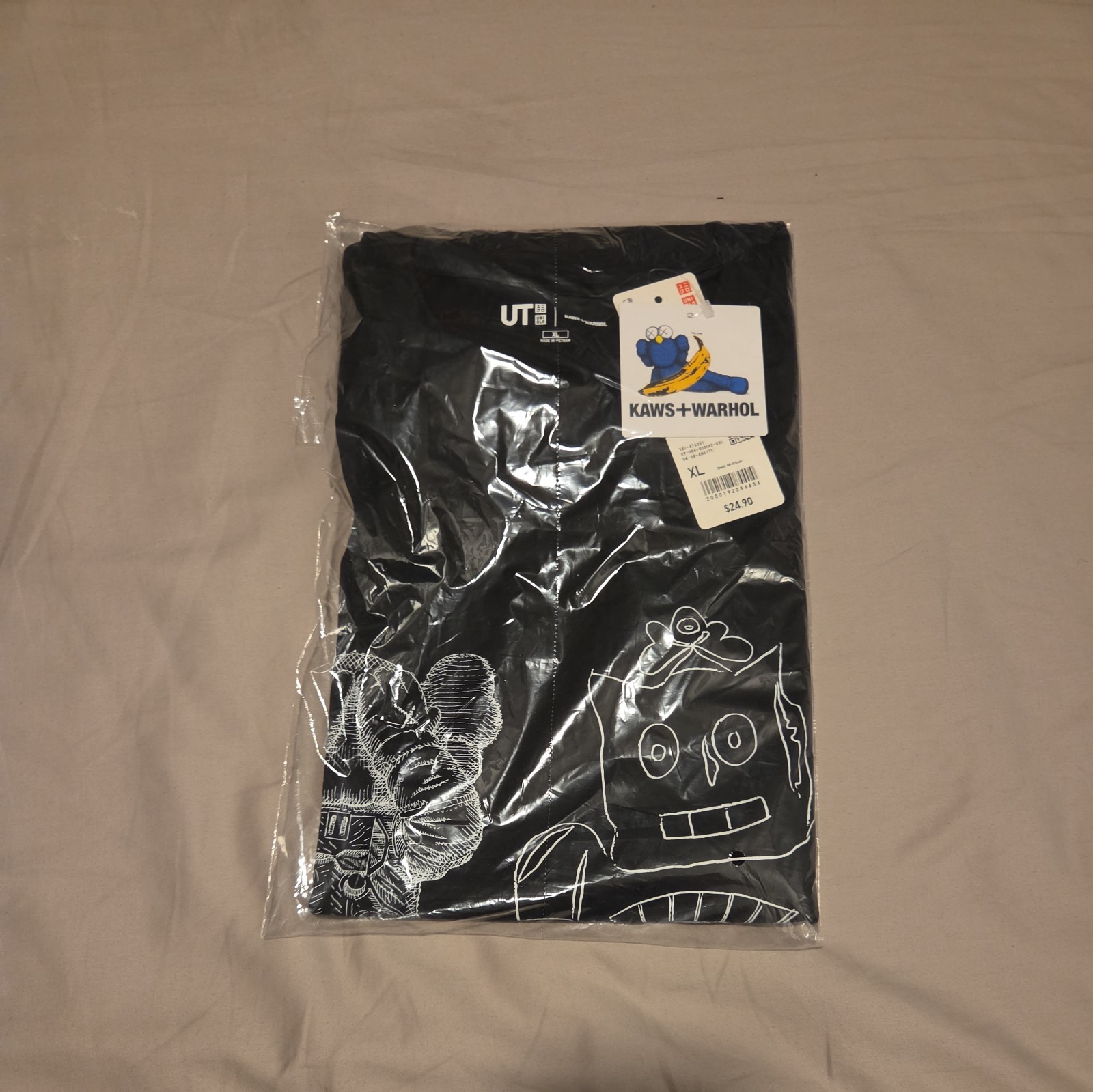 KAWS x Warhol UNIQLO UT Black graphic T-Shirt US size XL NEW w tags