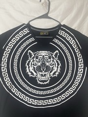 LEVEL TEN Couture Men’s T-shirt LARGE V-Neck Black Tiger Graphic Shirt