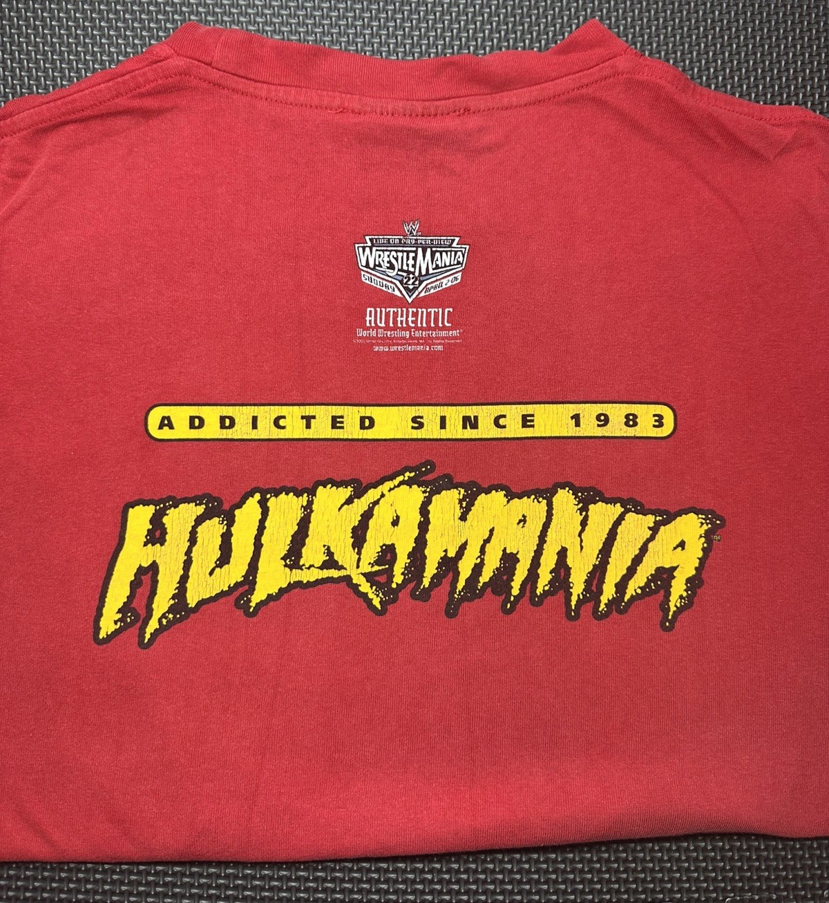 Vintage hulkamania Hulk Hogan T-Shirt Mens size MEDIUM 2005 gallery
