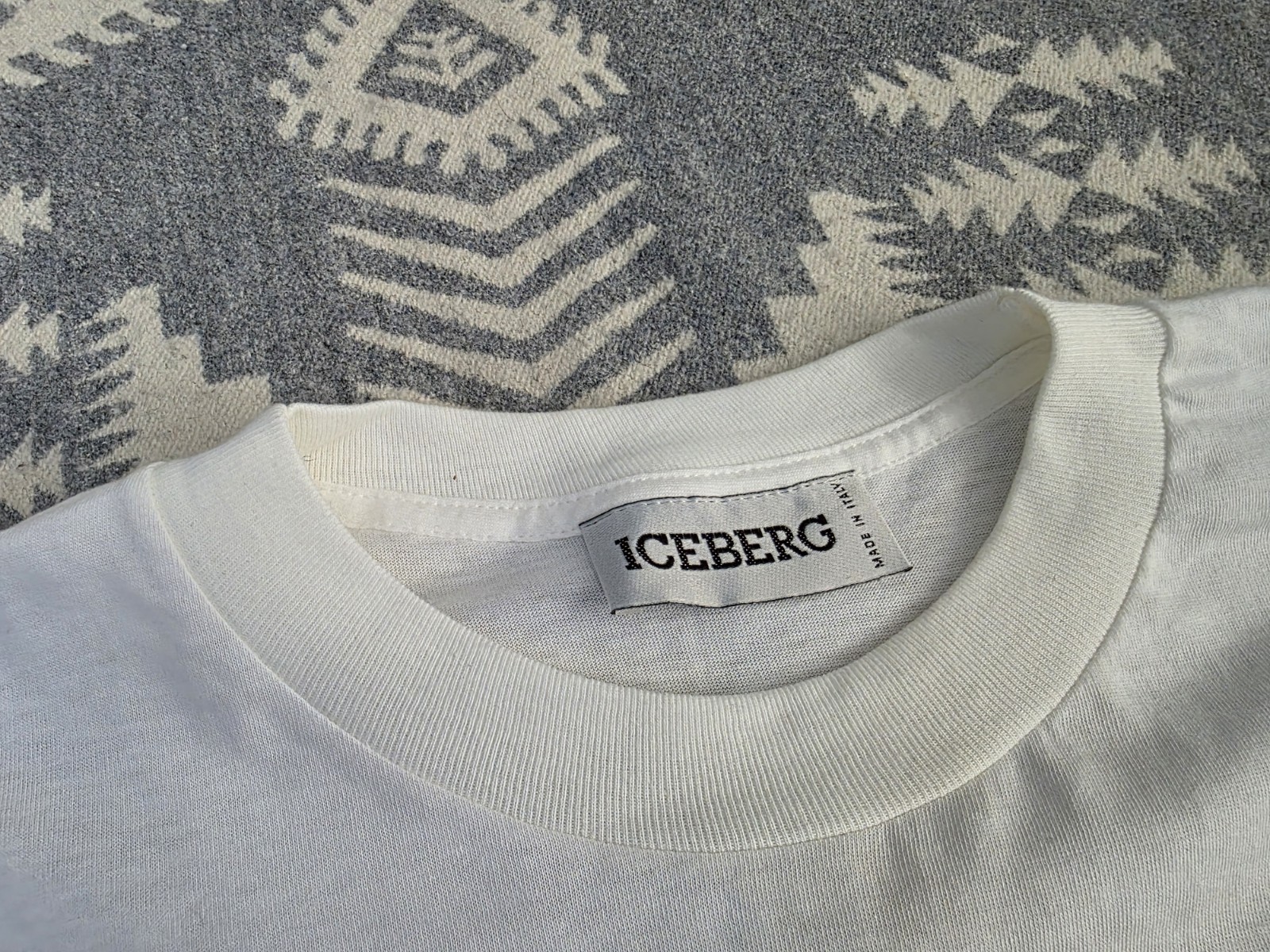 Vintage 90s Iceberg Jeans Promo T-shirt Rainforest Foundation Benefit Concert XL gallery