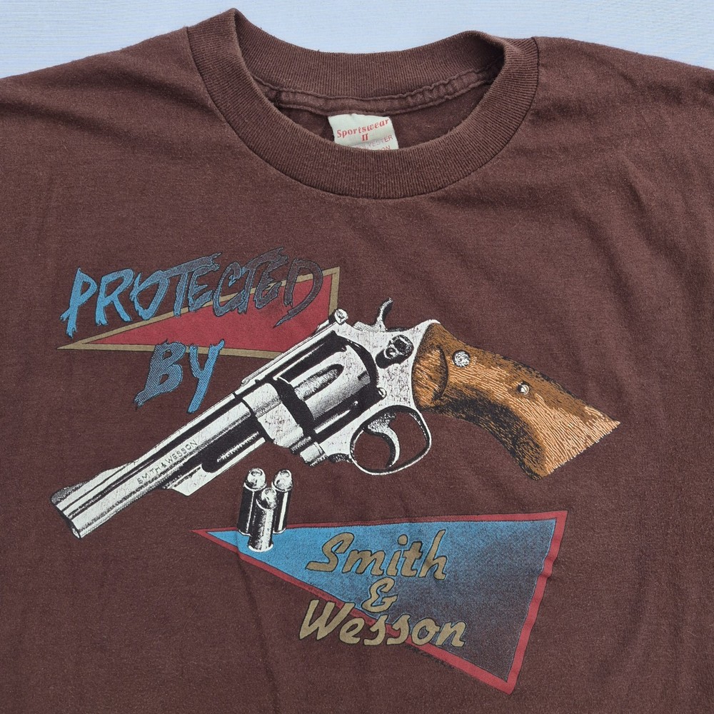 Vintage 80s Smith & Wesson Tshirt Gun Pistol Revolver Size XL Single Stitch