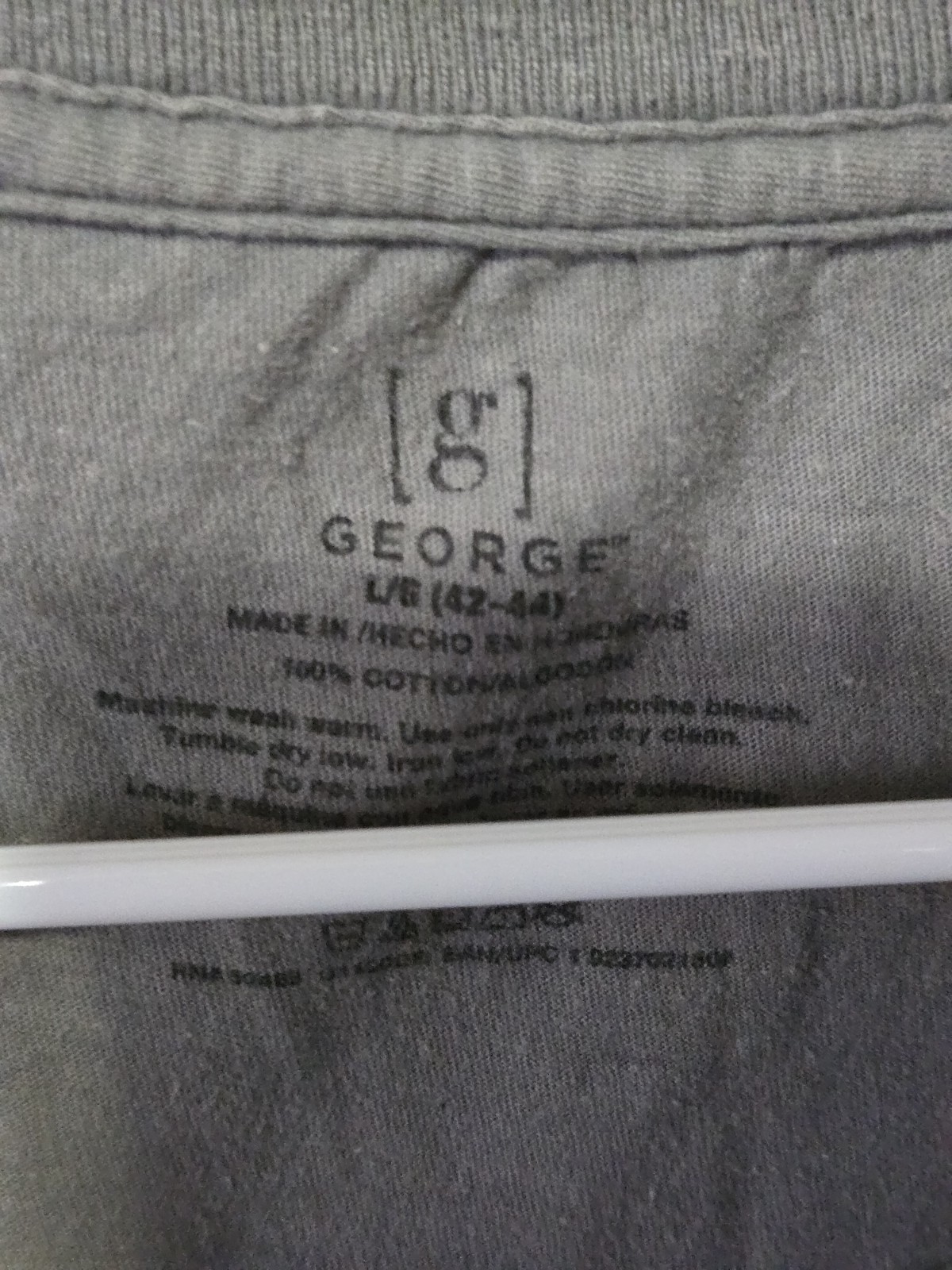 Men's Large Gray George 100% Cotton Pullover T-shirt Excellent Condition gallery