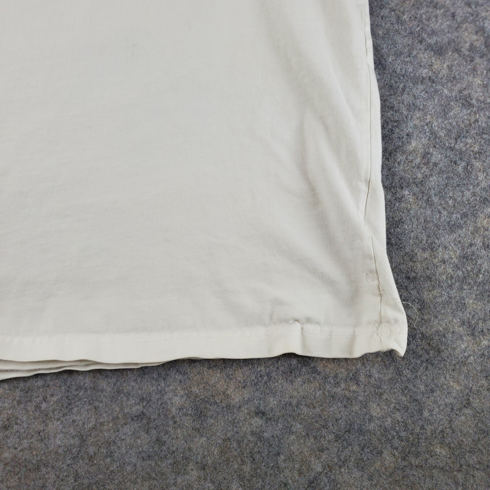 The Discovery Channel X H&M Shirt Mens Extra Large White Crew Neck Short Sleeve gallery