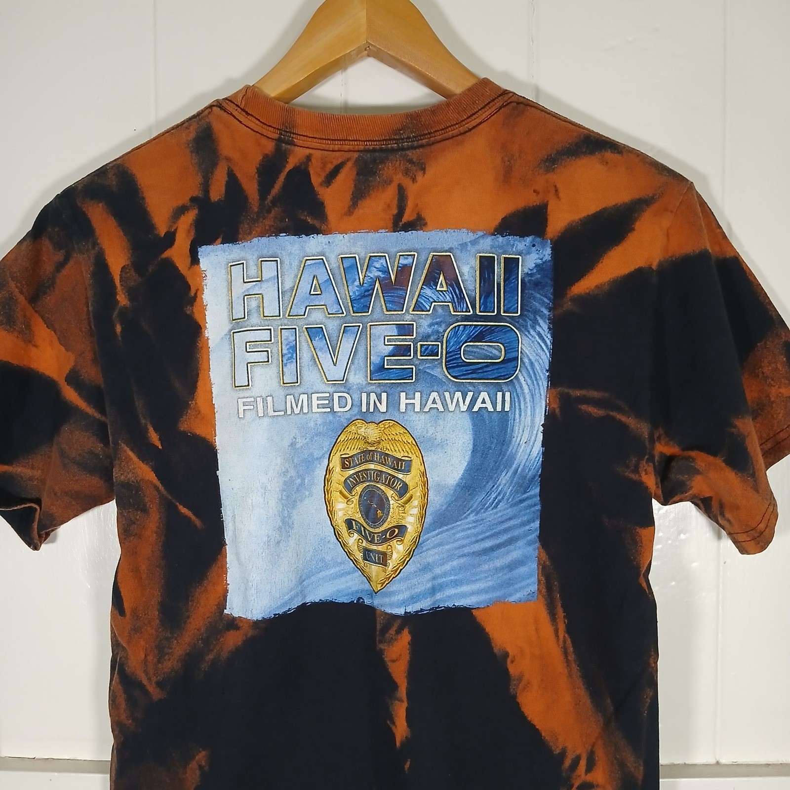 Hawaii Five-O T-Shirt Filmed in Hawaii Mens S Black Bleach Tie Dye Graphic Hanes gallery