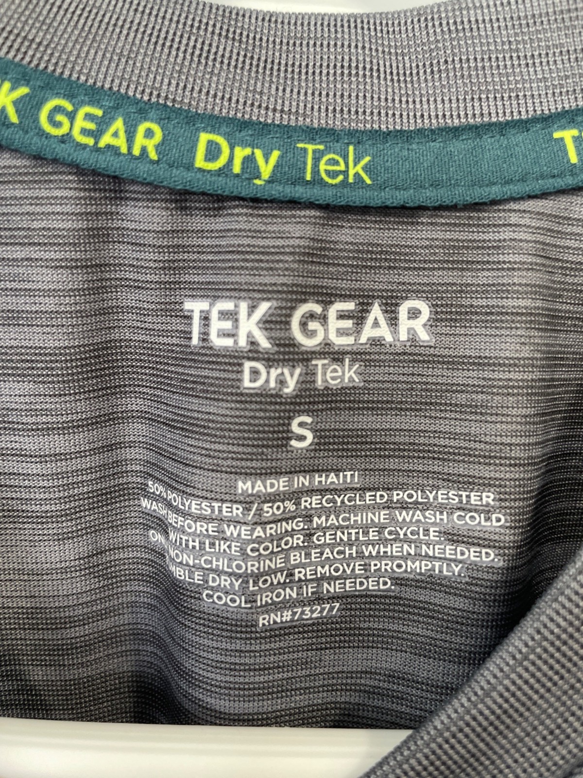 Tek Gear Dry Tek Muscle Tee Size Small Crewneck Sleeveless Sportswear Athleisure gallery