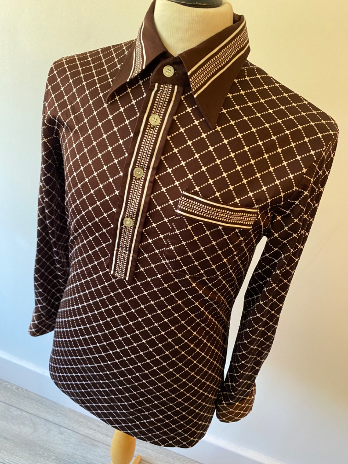 RARE mens 70s Vintage Brown check Dagger Collar Popover long sleeve Shirt 38" gallery