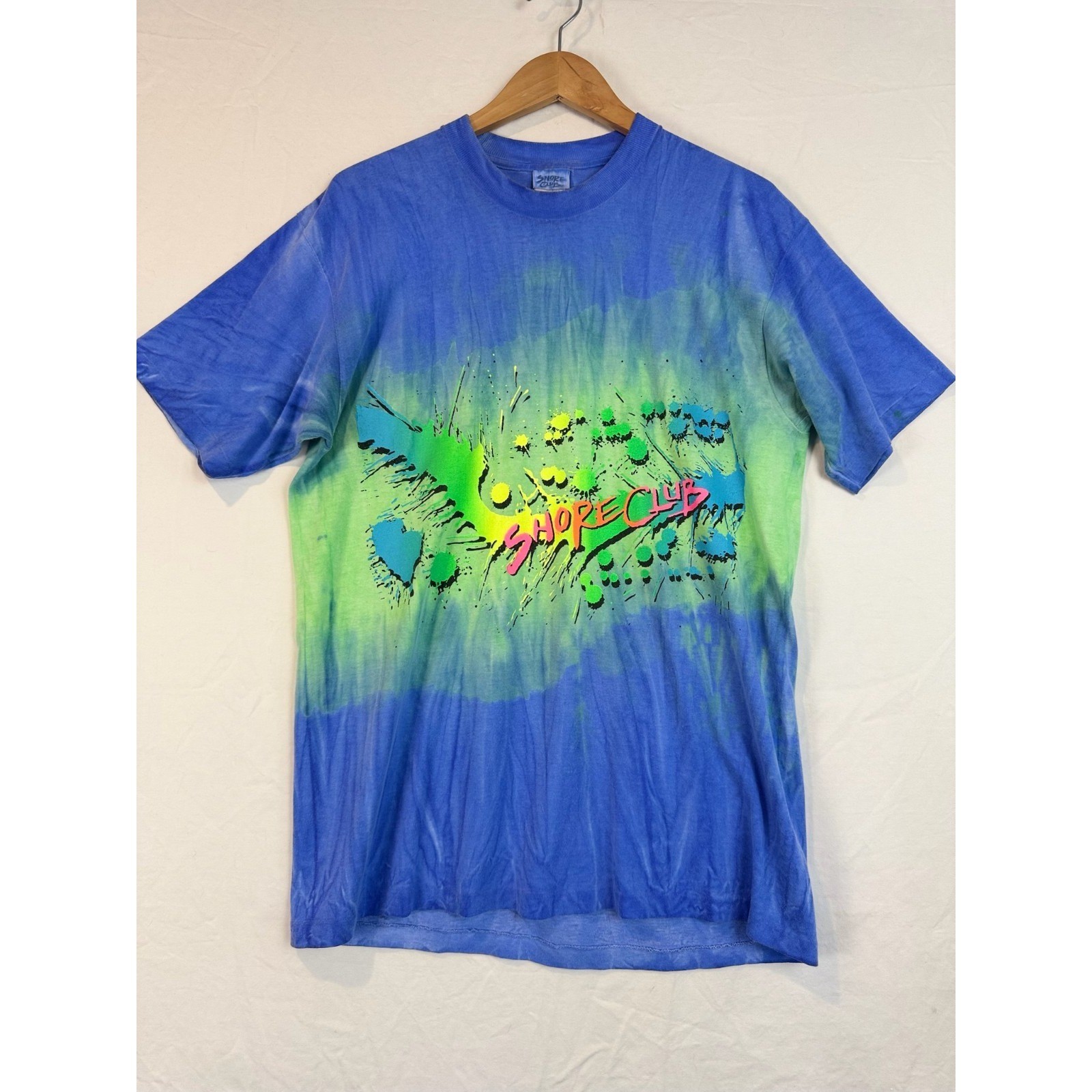Vintage 90s Shore Club Tie Dye Beach T-Shirt Single Stitch USA Made L Volleyball gallery