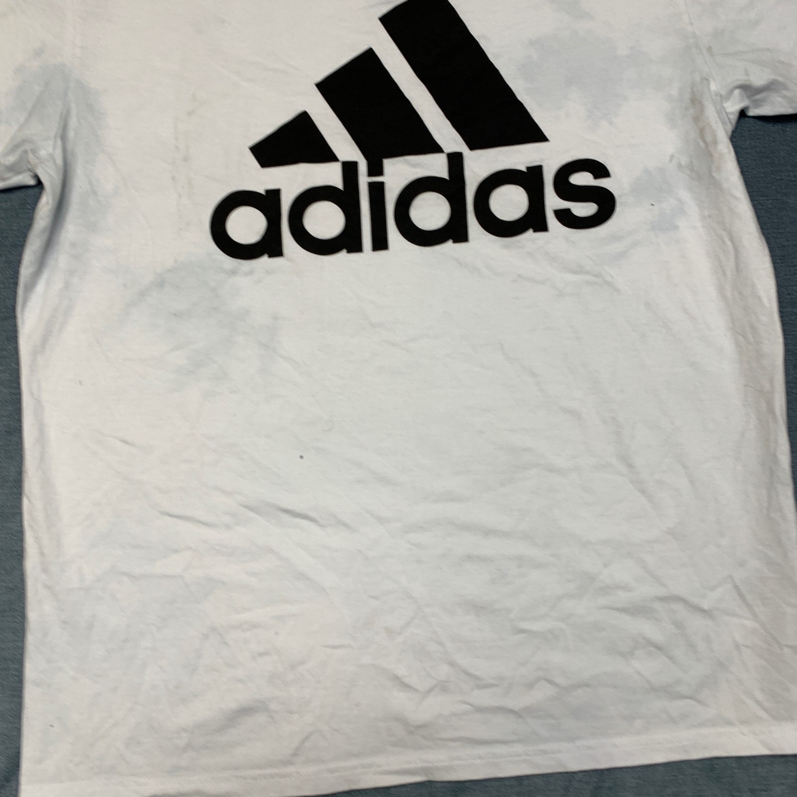 Adidas T Shirt Mens Large White Logo Short Sleeve Outdoor Travel Pullover Tee gallery