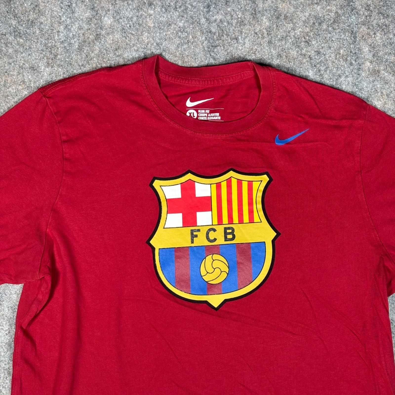 Nike FC Barcelona T-Shirt Mens XL Red Excellent Slim Fit 547175-651 Soccer gallery