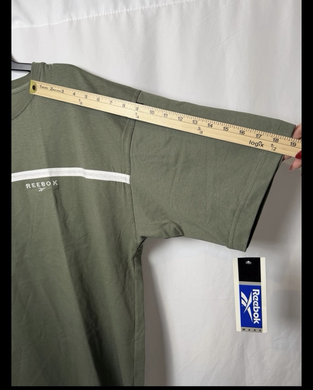 Reebok Men’s XL Green White Striped Logo T-Shirt Crew Neck NWT gallery
