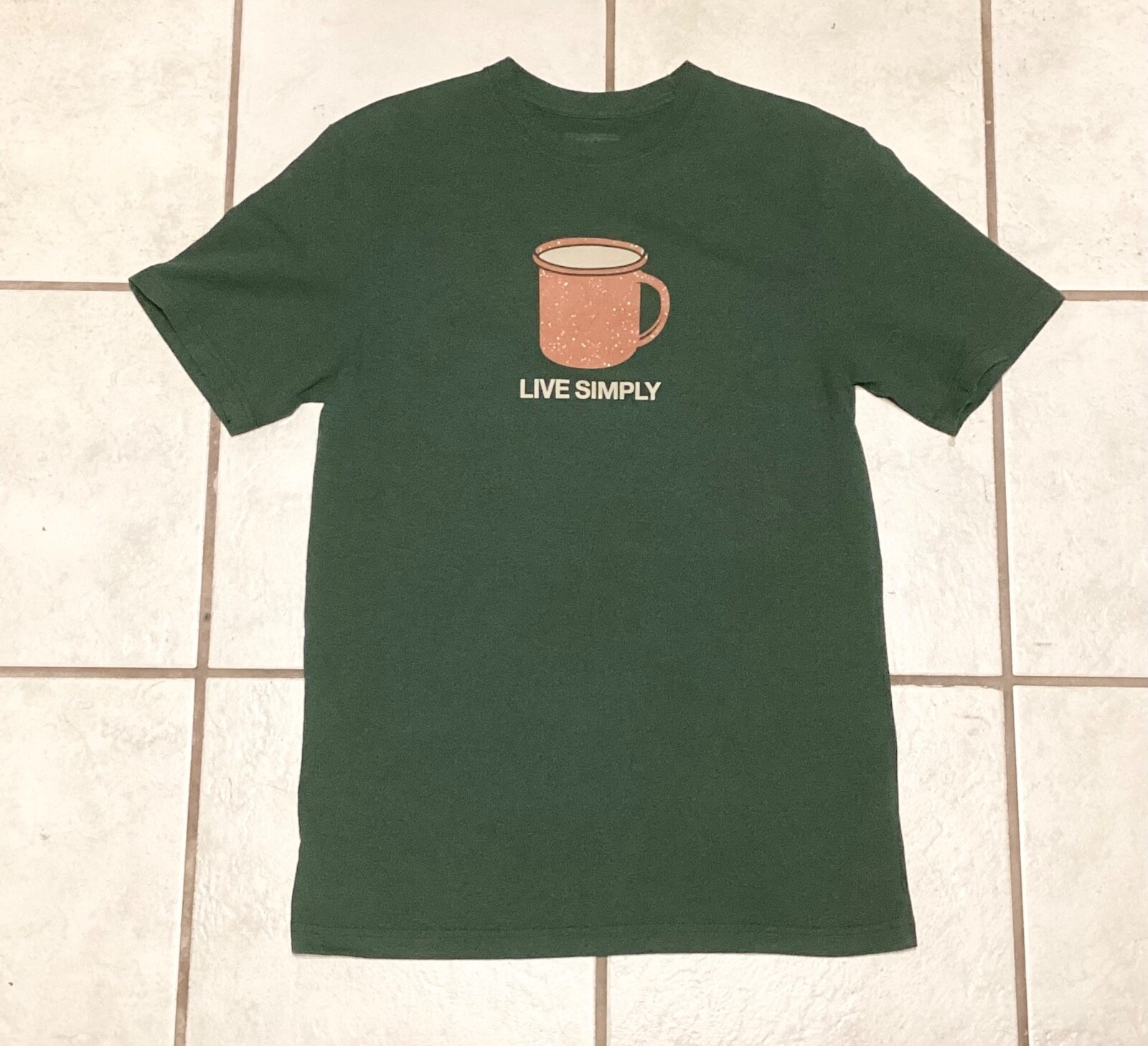 Patagonia Live Simply Green Short Sleeve tee Organic Cotton Coffee Mens Size XS gallery