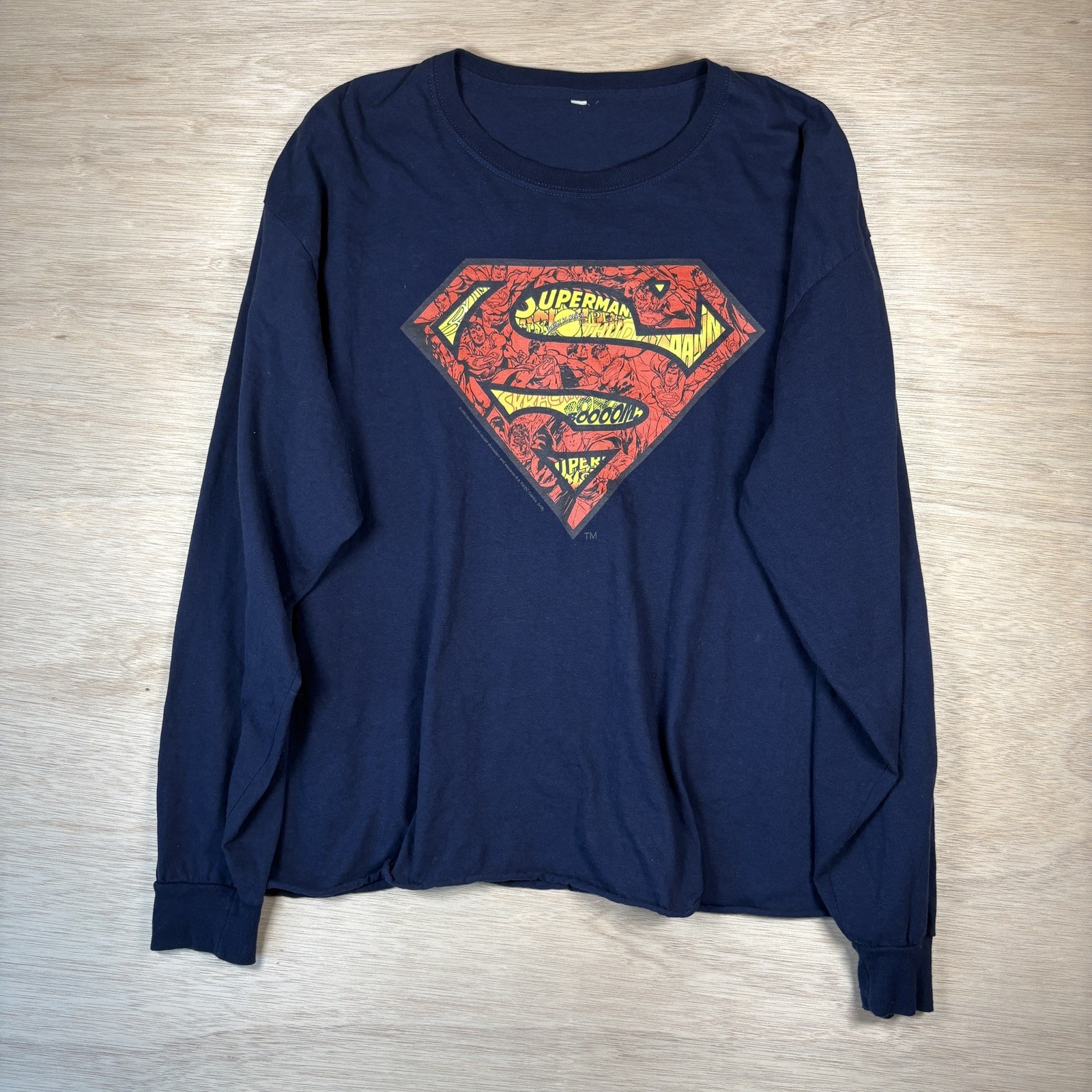 Delta Soft Shirt Mens Size XL No TAG Blue Long Cuffed Sleeve Crew Neck Superman