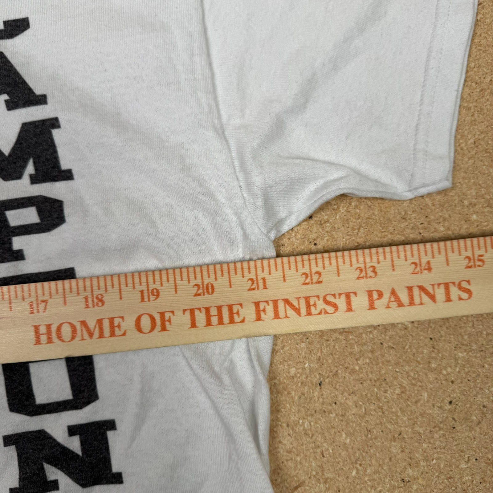Hanes EcoSmart Men’s White T-Shirt Continental Soccer League Campeon 2022 L gallery