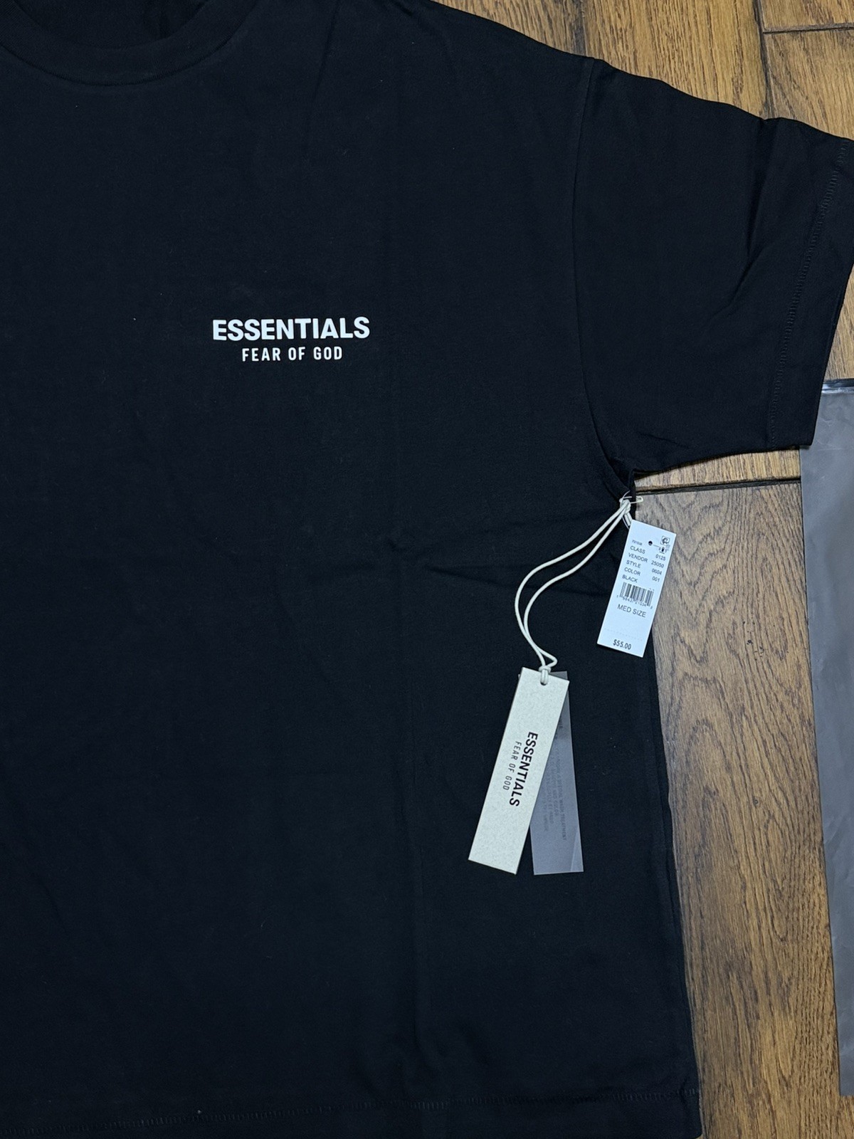Fear of God Essentials Black Short Sleeve T-Shirt Size Medium Brand New gallery