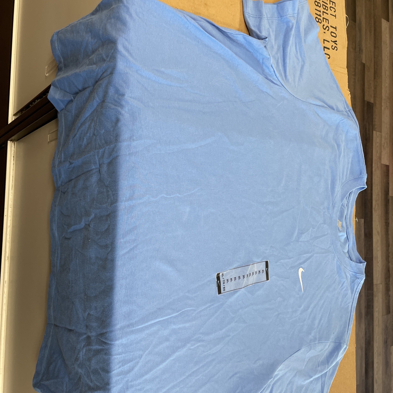 Nike The Nike Tee Men’s X-Large Blue Embroidered Swoosh T-Shirt NWT BV0507-416 gallery