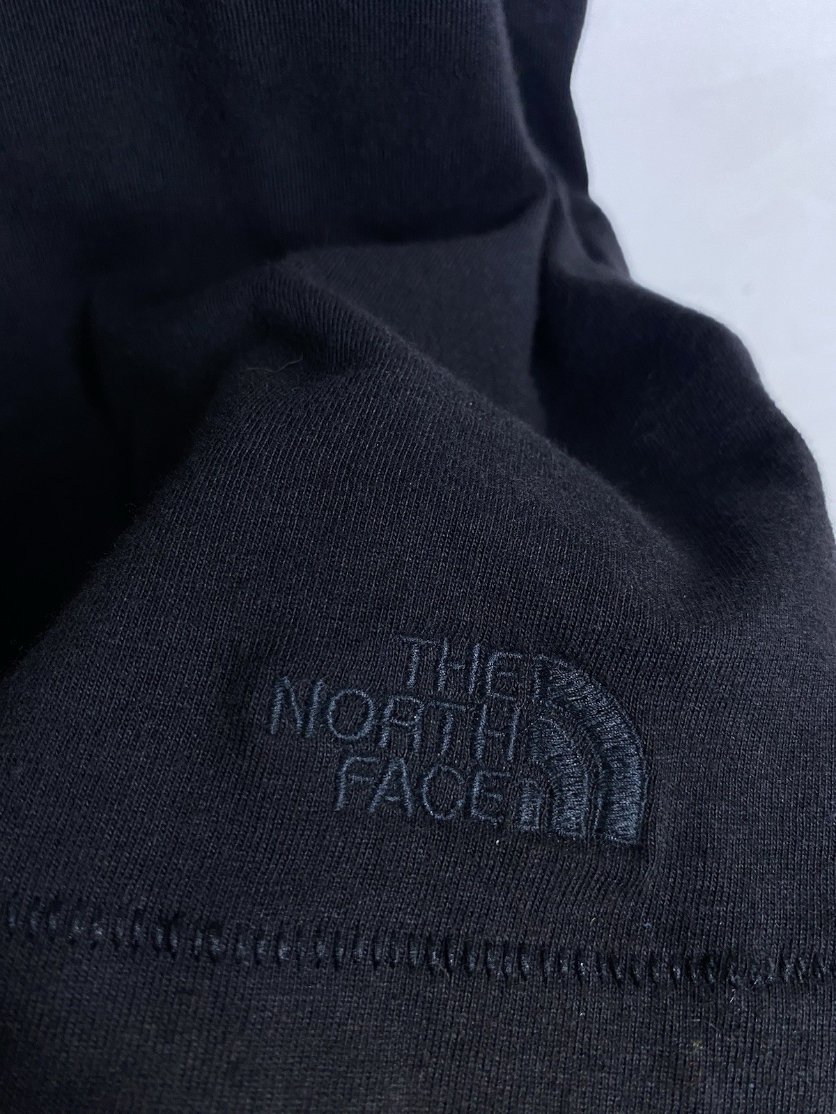 The Northface Shirt Mens Medium Black Short Sleeve Stretch Button Terrain Henley gallery