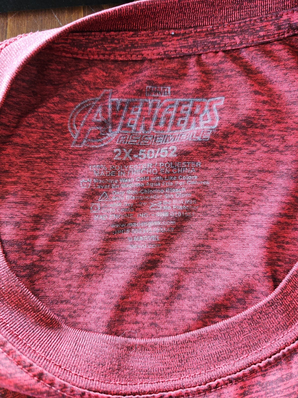 Marvel Avengers Logo Emblem Red Licensed Polyster/Activewear shirt. 2XL gallery
