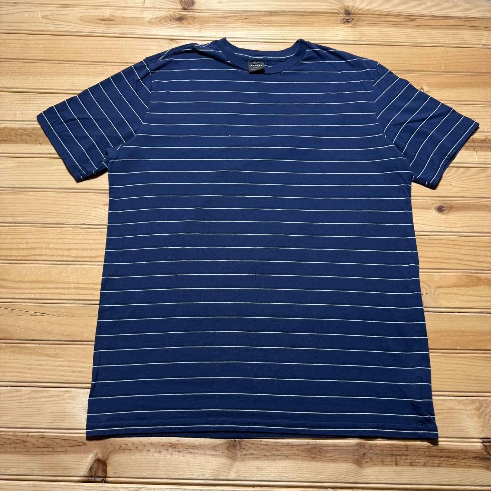 Oakley Regular Fit Horizontal Striped Pattern Surf Skate T-Shirt Men’s Large