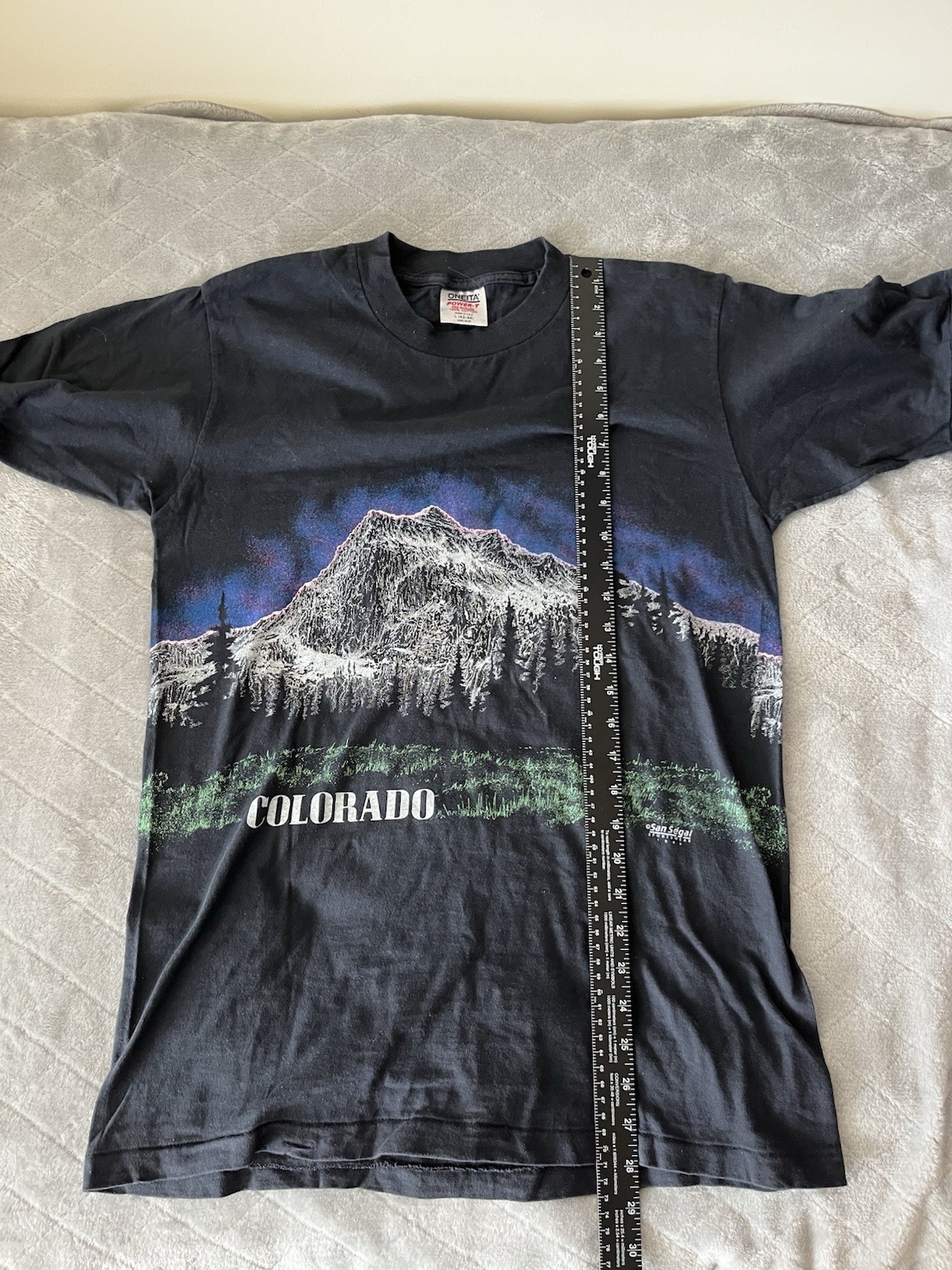 Vintage 1989 Pikes Peak Colorado Mountain Tee Oneita Tag Gorpcore outdoor supply gallery