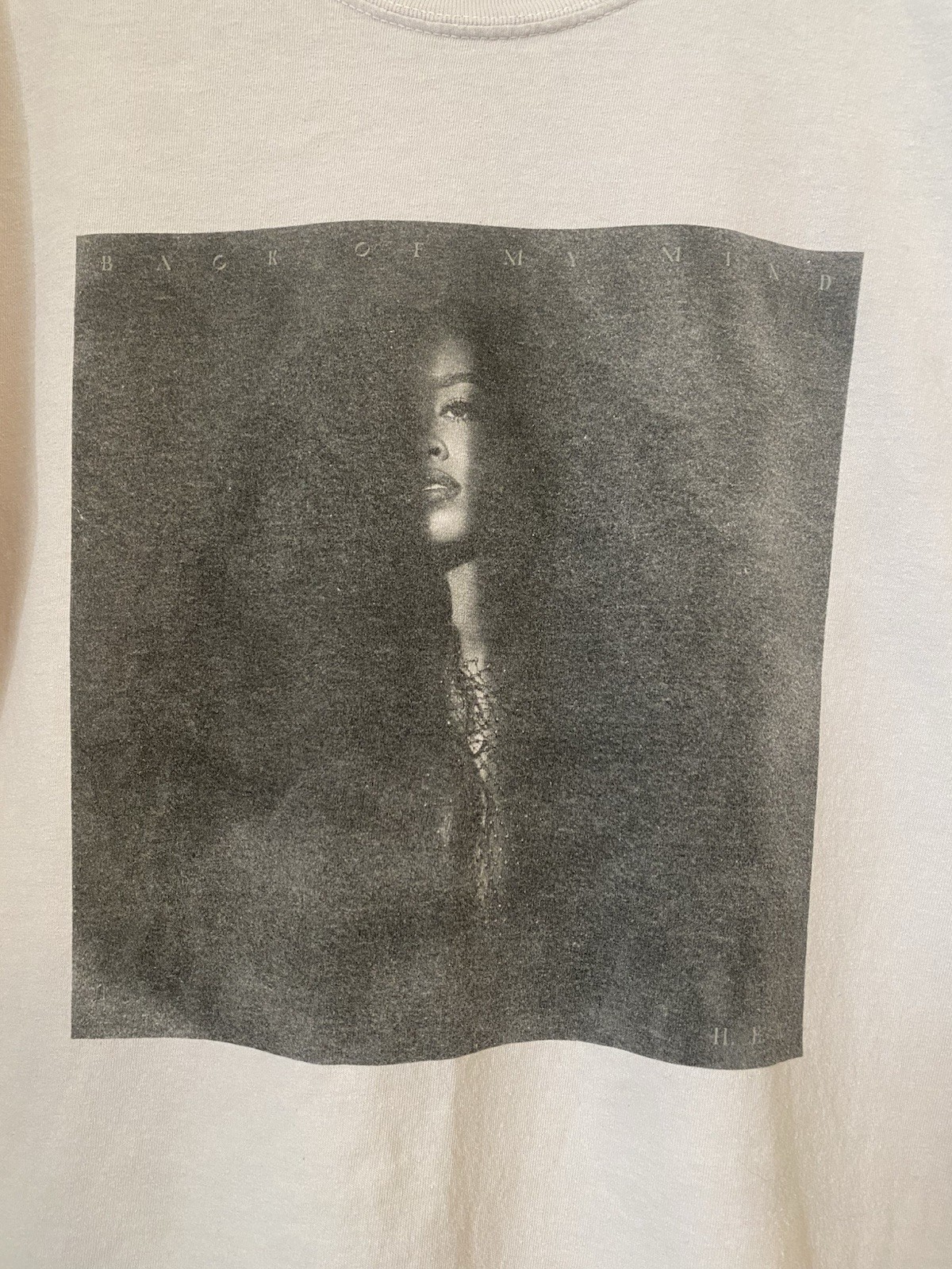 The Thread Shop T-Shirt Aliyah M/L Unisex Light Grey Back Of My Mind gallery