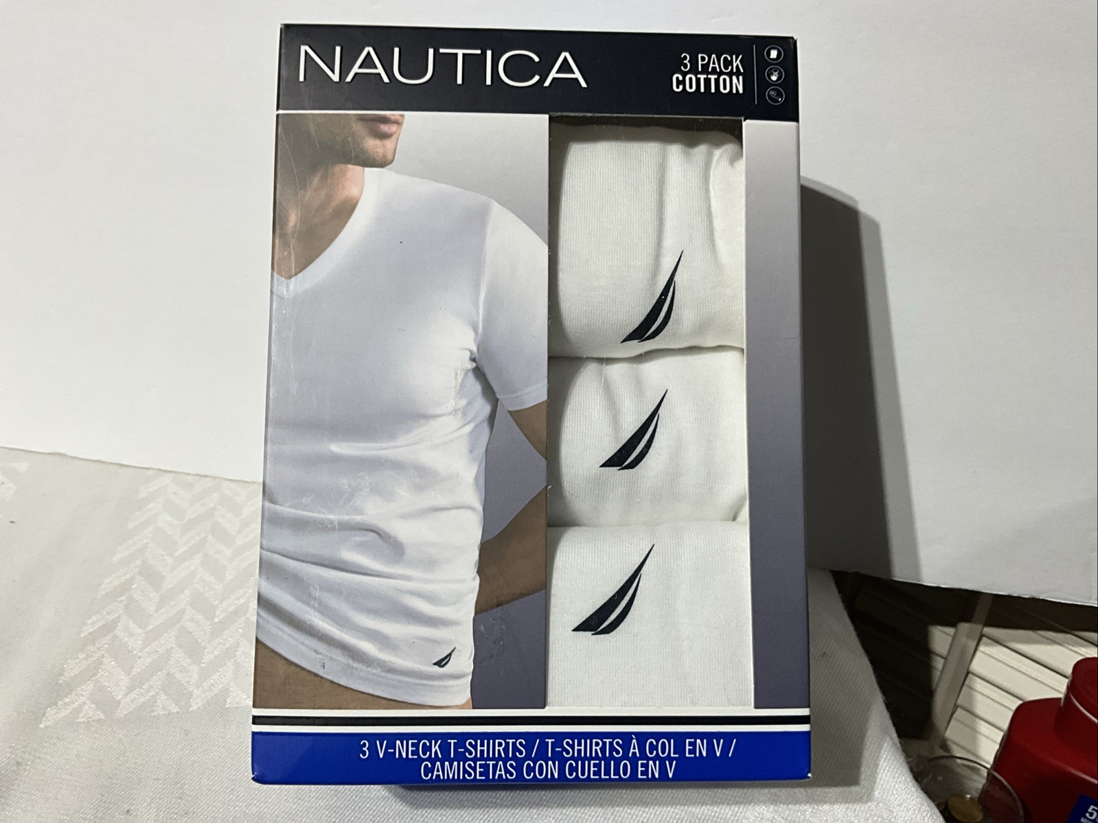Nautica ~ Men’s 3-Pack T-Shirts Crew Neck Undershirts 100 % White Cotton ~ M