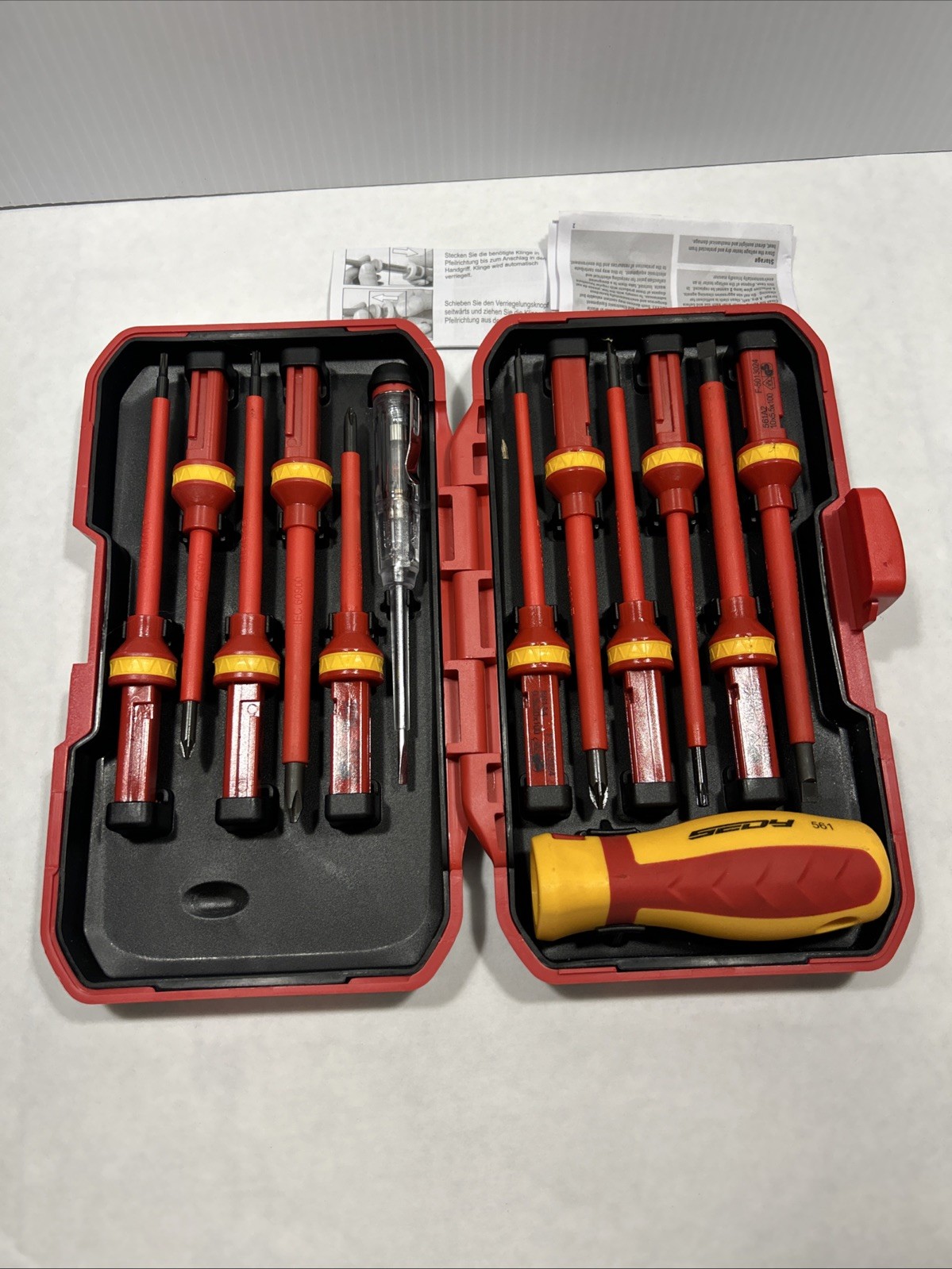 13pcs 1000V Changeable Insulated Screwdrivers Set with  Slotted Z7J0
