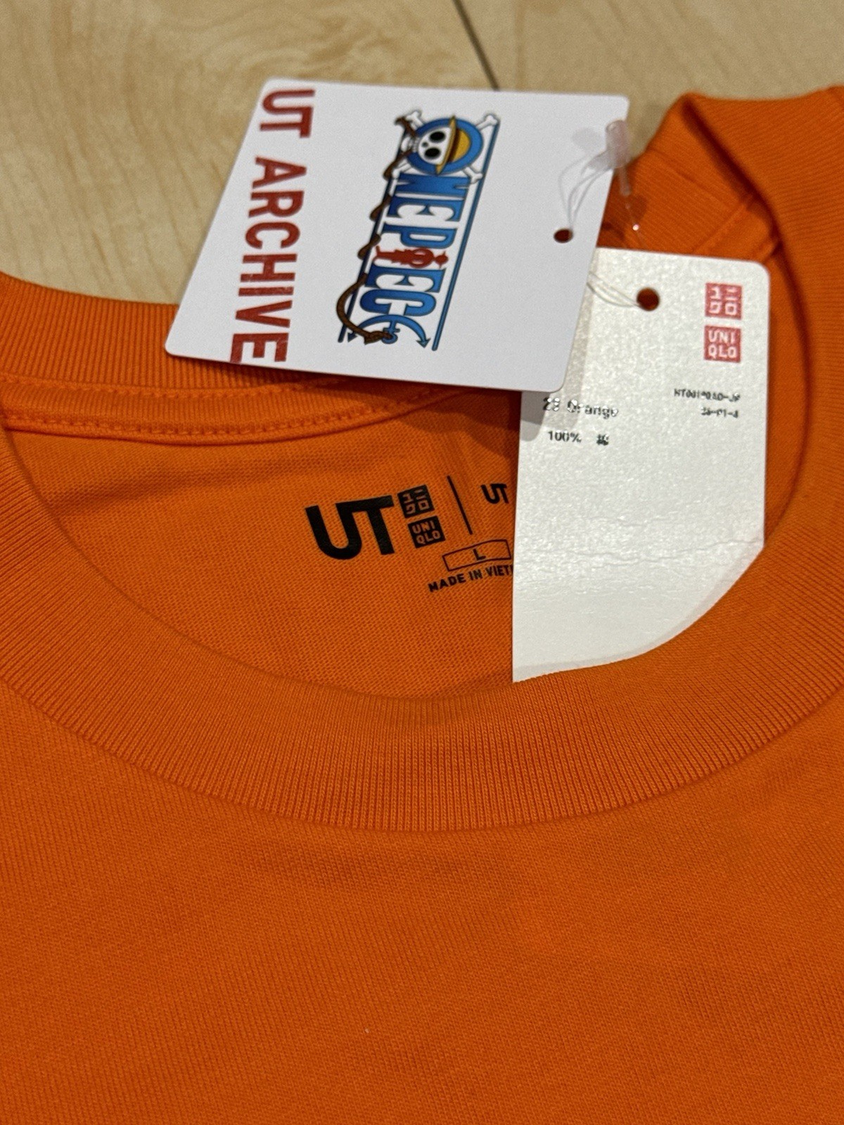 ONE PIECE Uniqlo T Shirt USA L Large BEPO PIRATES HEART Japanese XL Anime Manga gallery