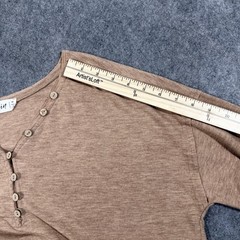 New In Button Stretch Casual Long-Sleeve T-Shirt Fits Women’s Size Medium Brown