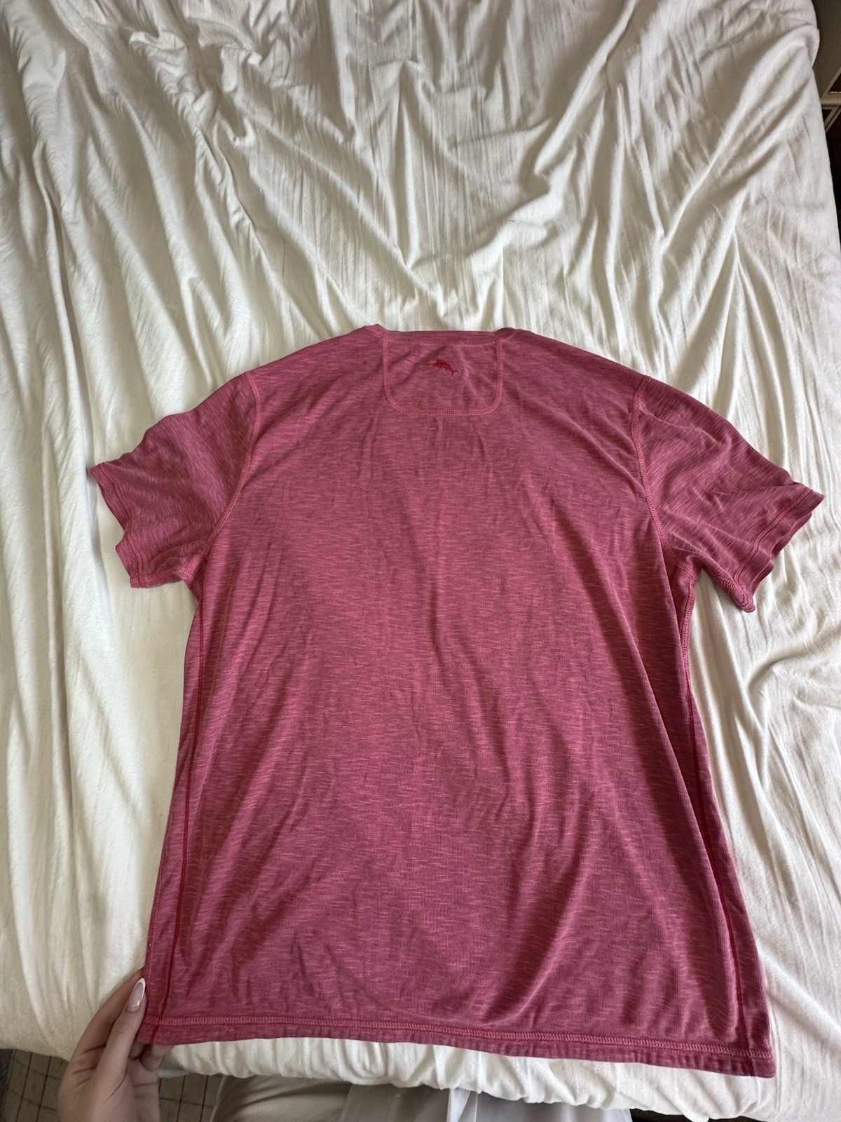 Tommy Bahama Men’s L Salmon Reversible Crew Neck Short Sleeve Solid T-Shirt gallery