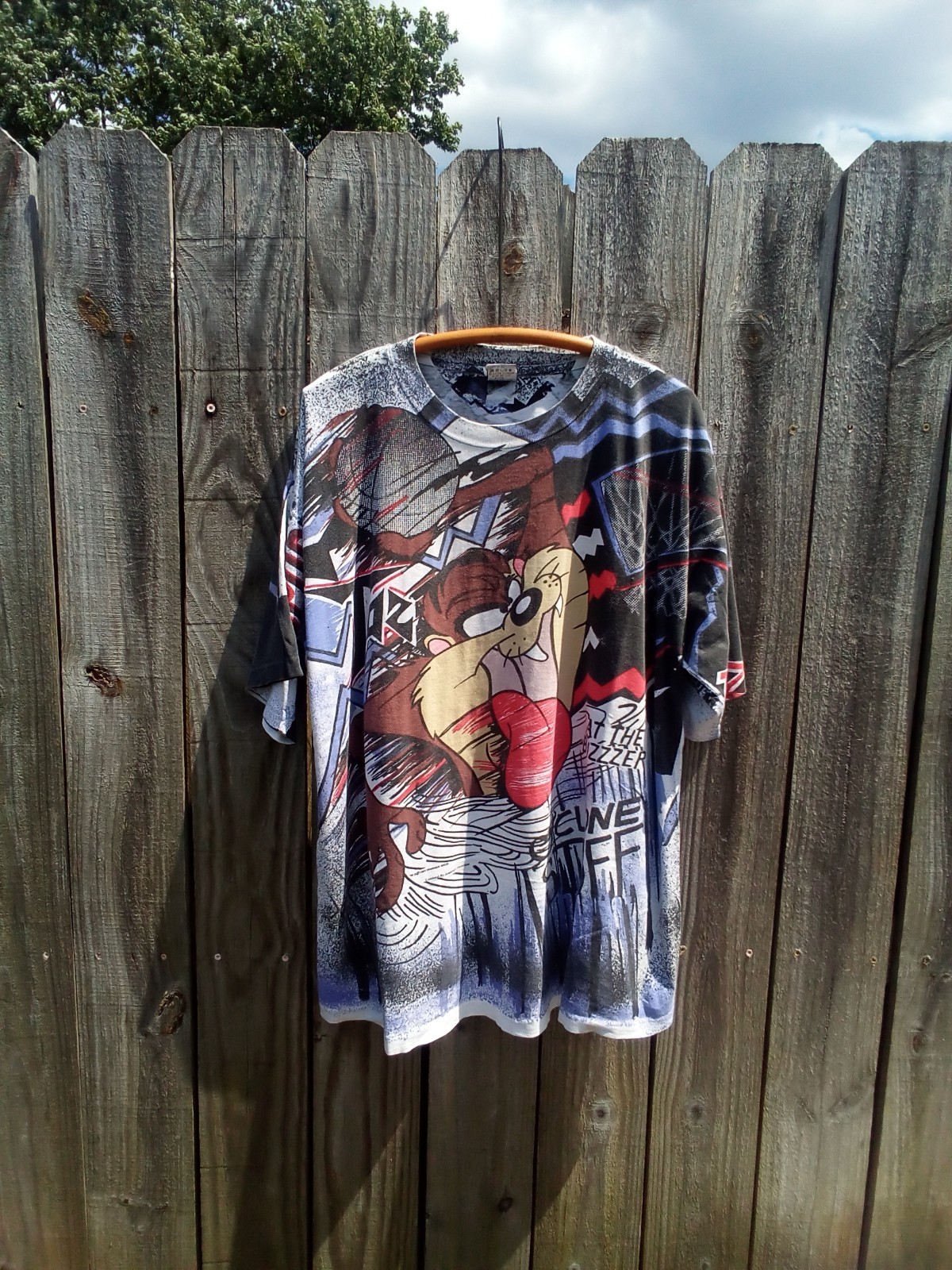 Vintage 1993 Taz Basketball Cyclone Stuff Looney Tunes AOP Size XL Ritz Tag
