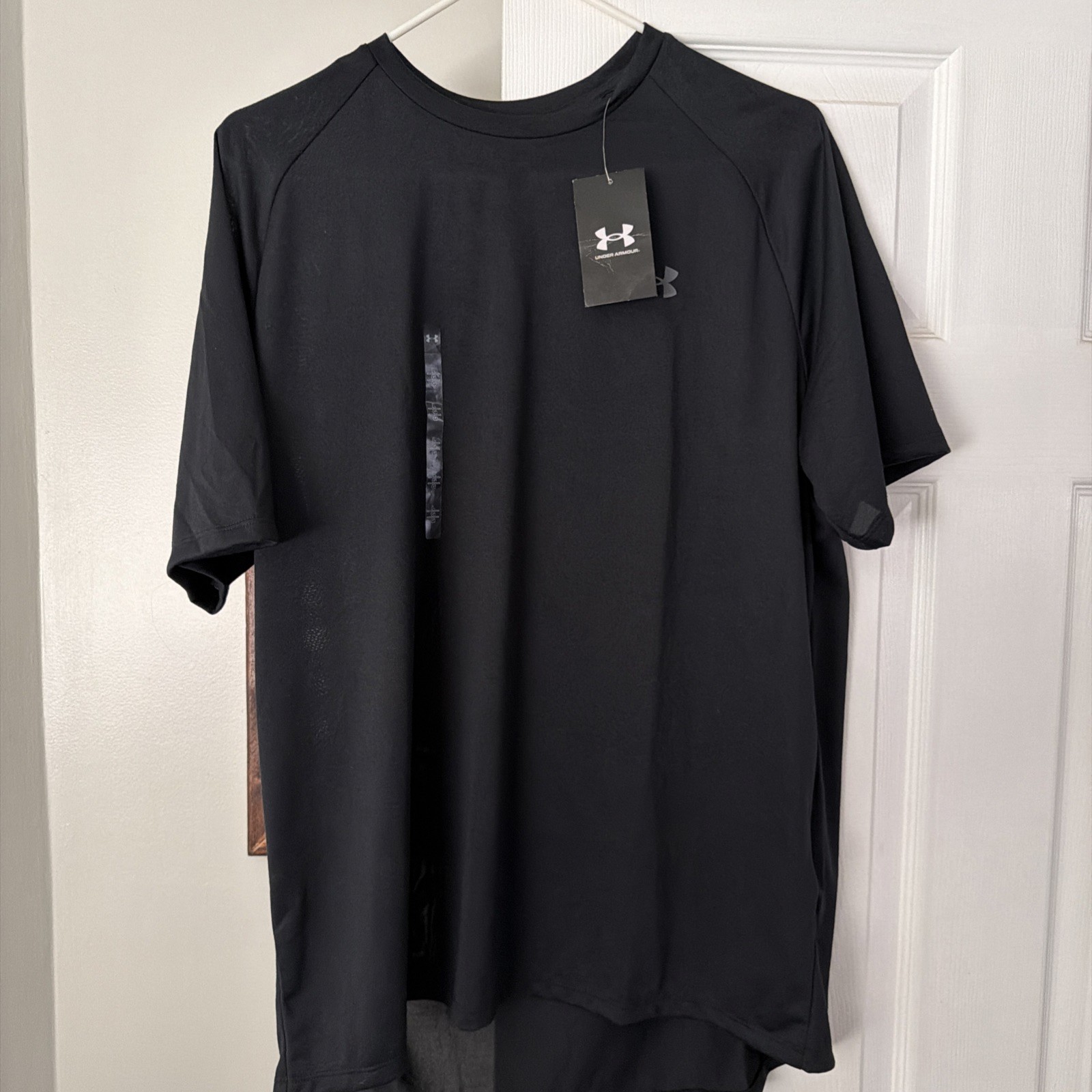 Under Armour 1326413 Mens Athletic Training Shirt Short Sleeve Tee