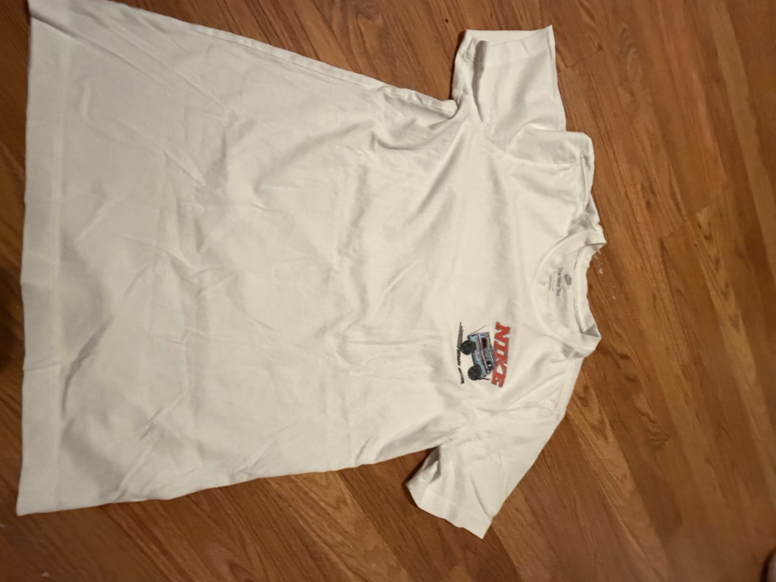 Nike The Nike Tee Sole Rally 500 Graphic Print White Cotton Crew Neck Tee small gallery