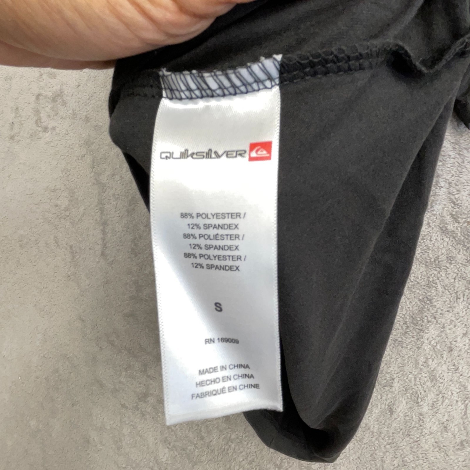 NEW Quiksilver Men's S Black Active T-Shirt Regular Fit Polyester Spandex Blend gallery