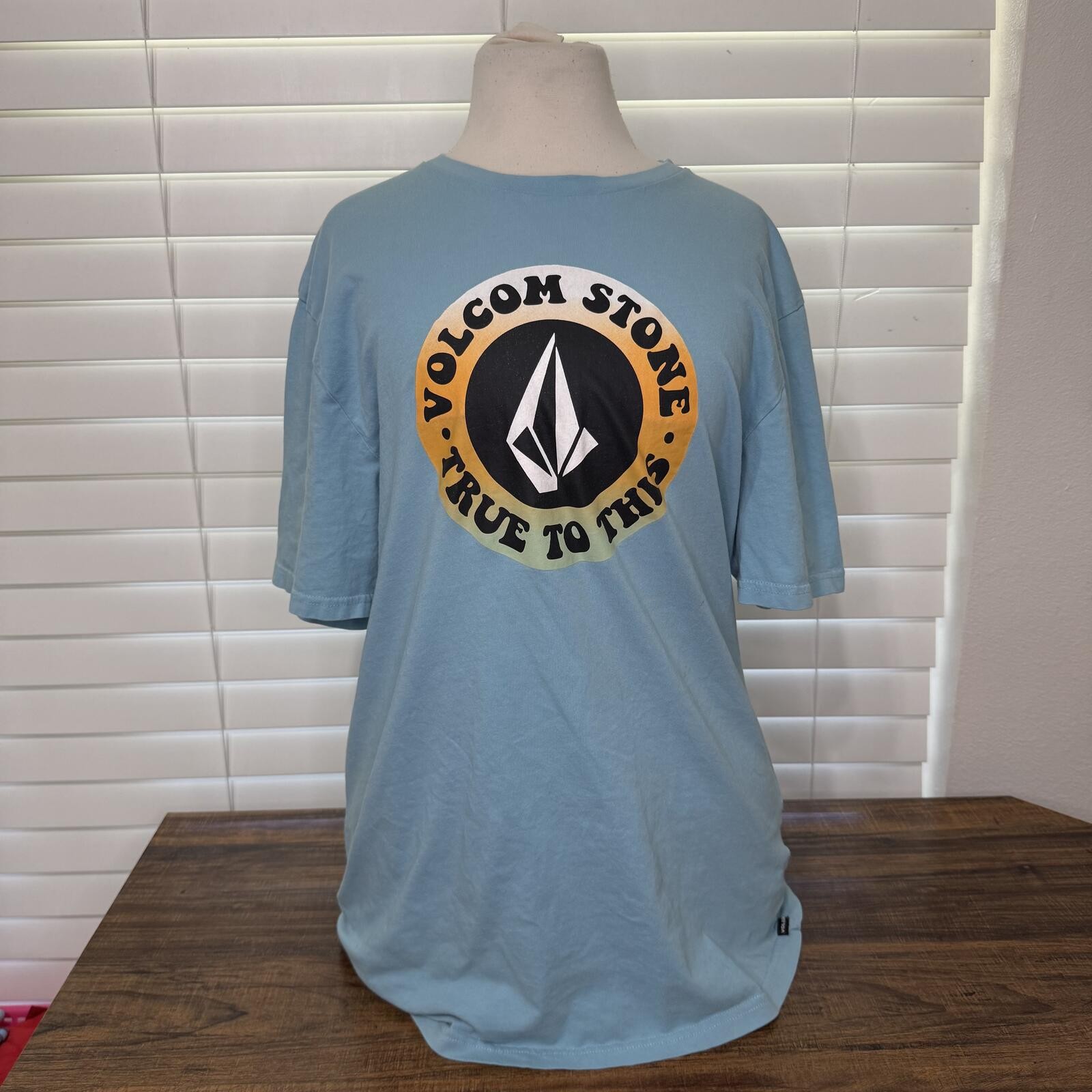 Volcom Stone True To This Blue Graphic T-Shirt Size Large gallery