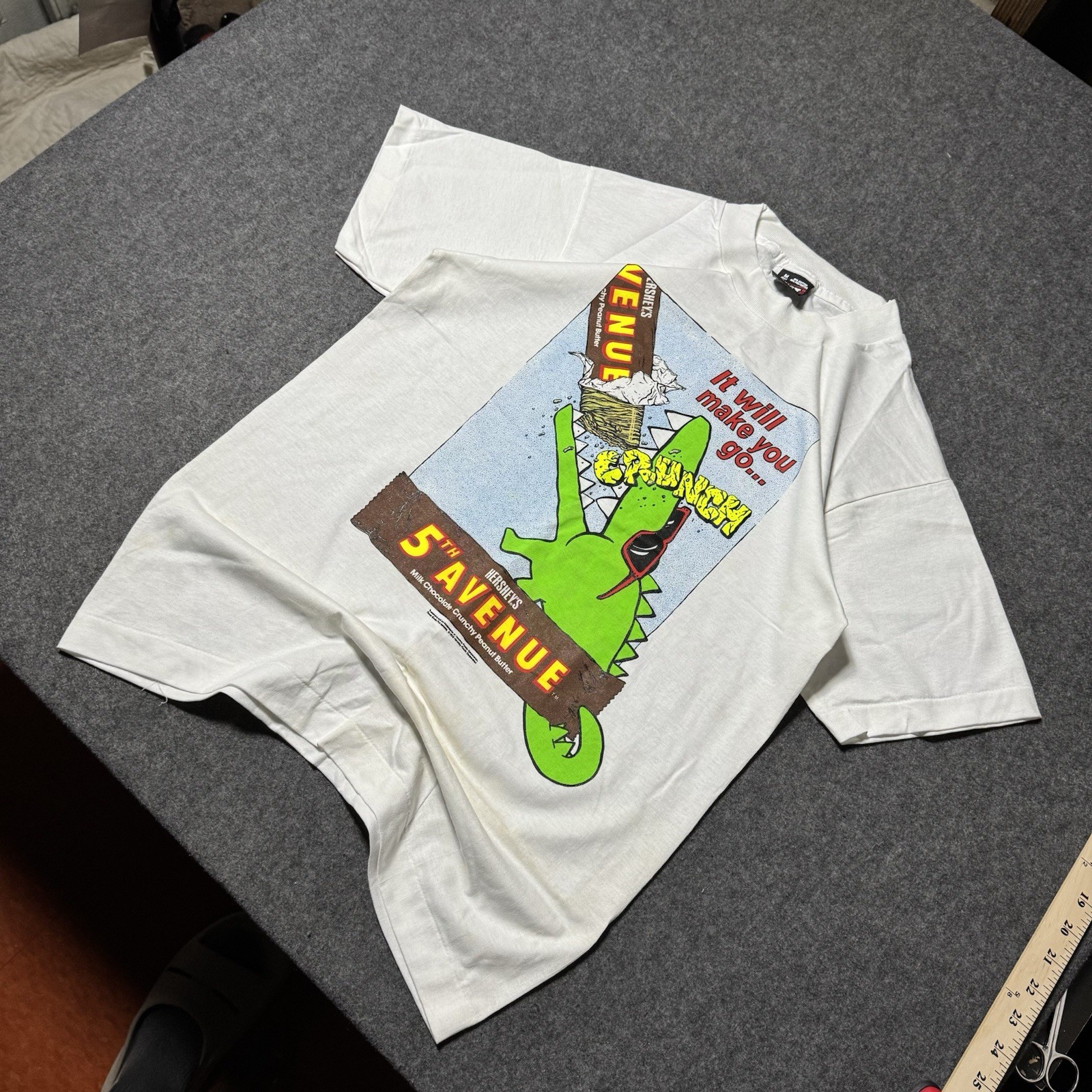 VTG 1992 Hersheys Chocolate T Shirt 5th Avenue DEADSTOCK Mens M Retro