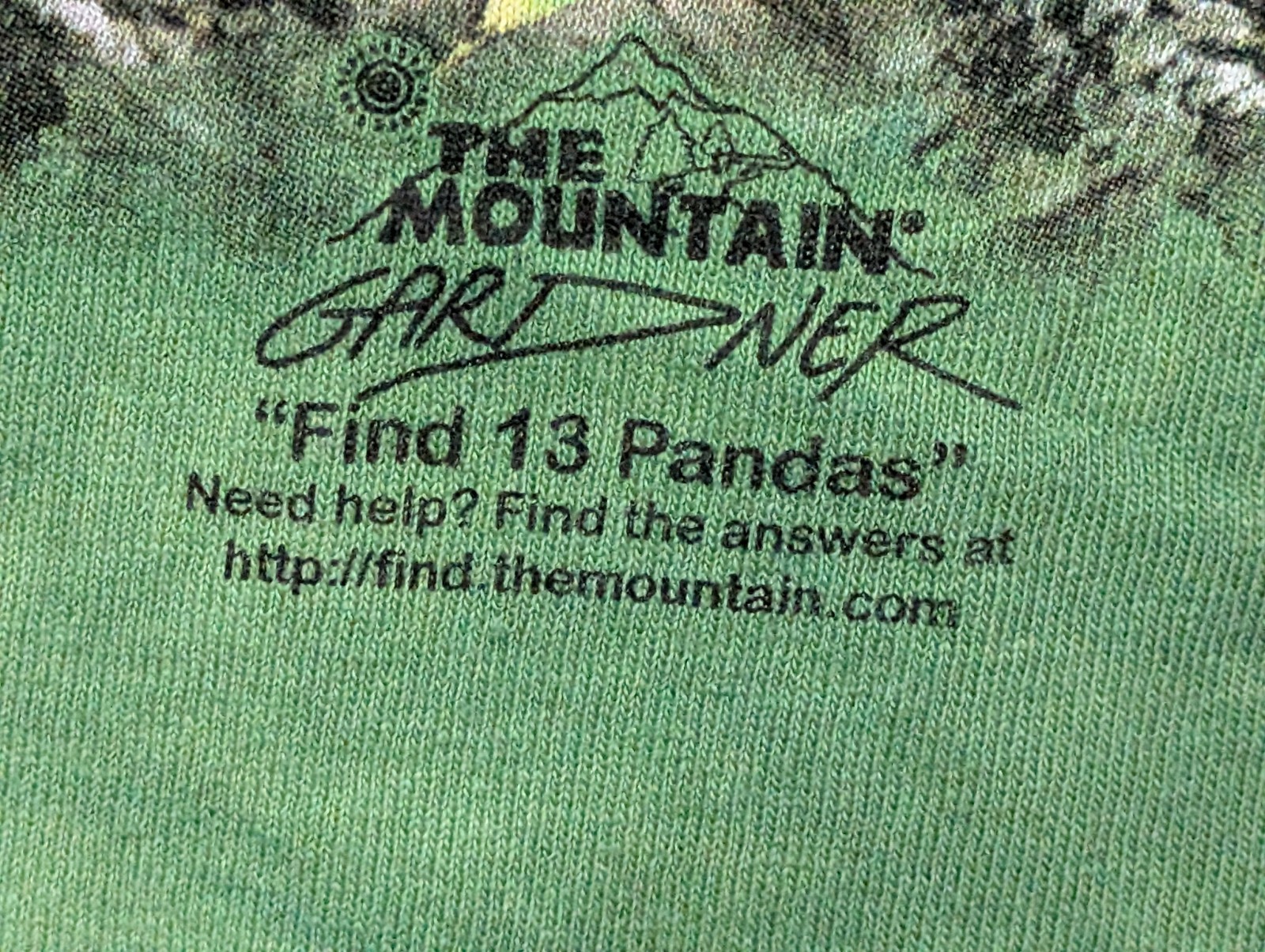 The Mountain Mens T-shirt Green Find 13 Pandas Retired Logo XL #5445 gallery