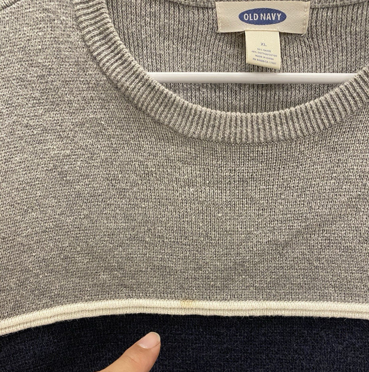Vintage Y2K Old Navy Men’s XL Colorblock Crewneck Sweater Gray Navy Heavyweight gallery