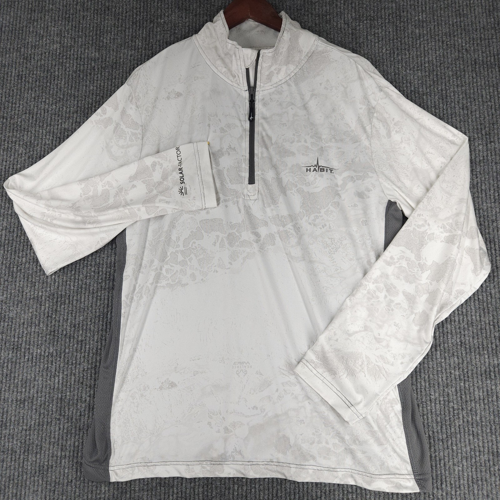 Habit Shirt Quarter Zip Mens L 40+ Solar Factor Realtree Wav3 Camo Pullover