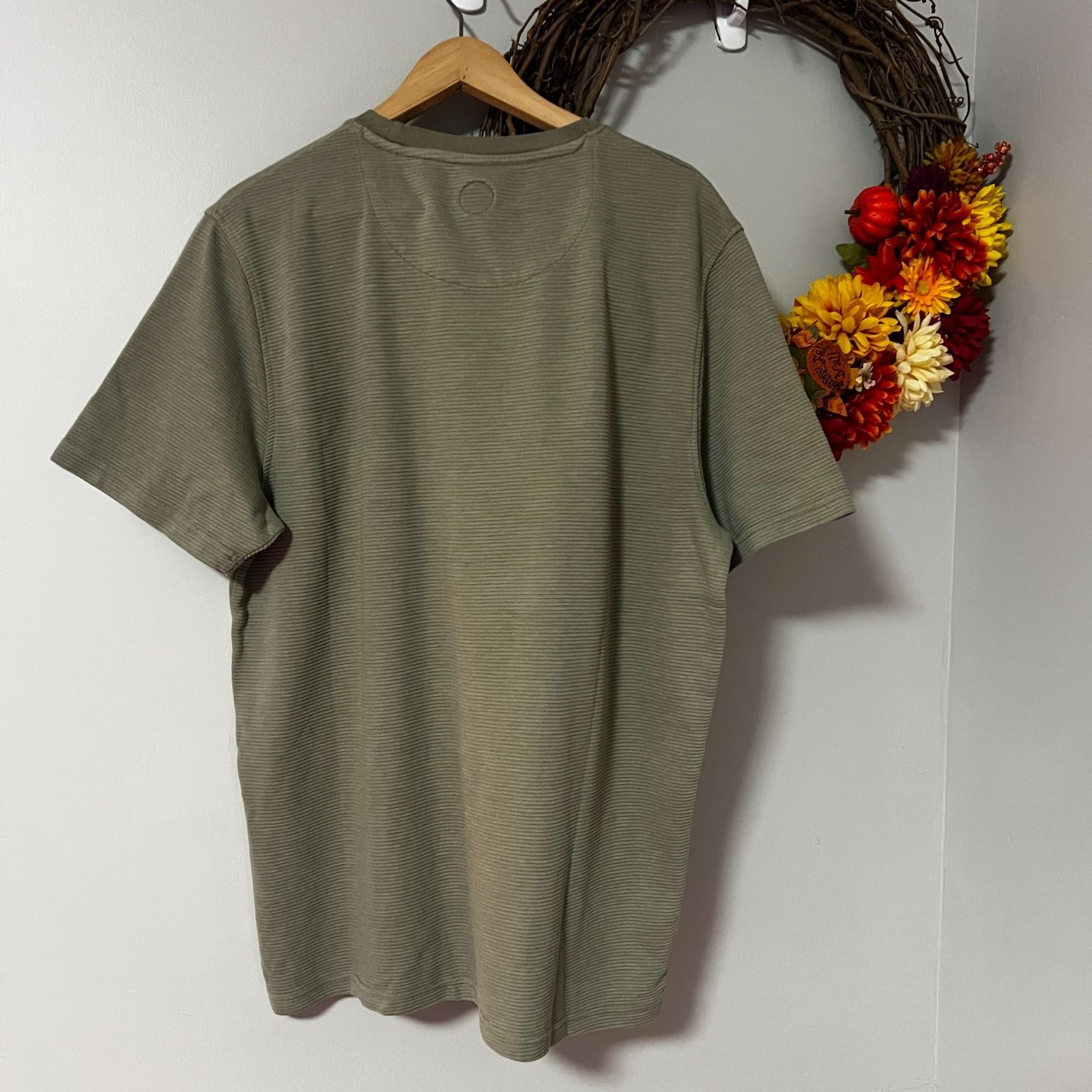 Common People Mens Ottomon Woven Shirt Top Crew Neck LARGE Sage Green gallery