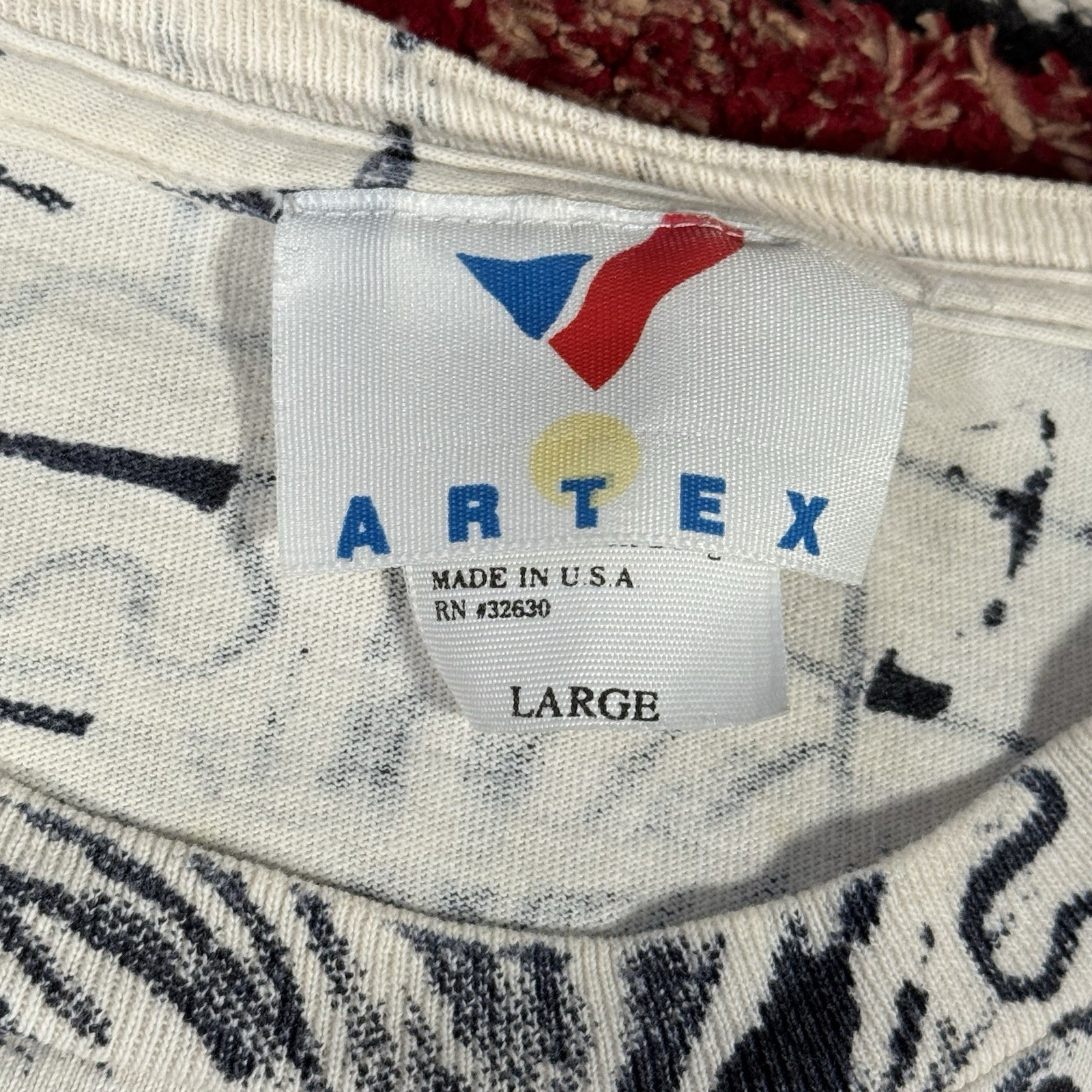 Vintage 80s-90s Artex Protect Wildlife Lion Tiger AOP T Shirt Size M Made In USA gallery