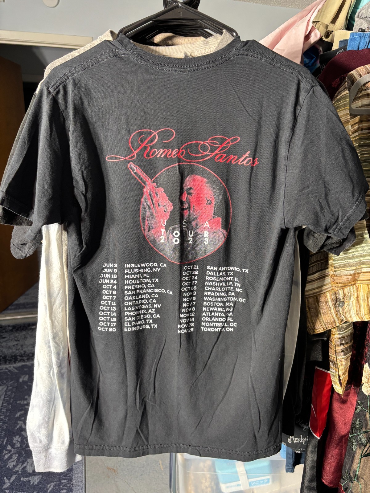 Romeo Santos USA Tour 2023 Black Graphic Print 100% Cotton Tee T-Shirt SZ Medium gallery