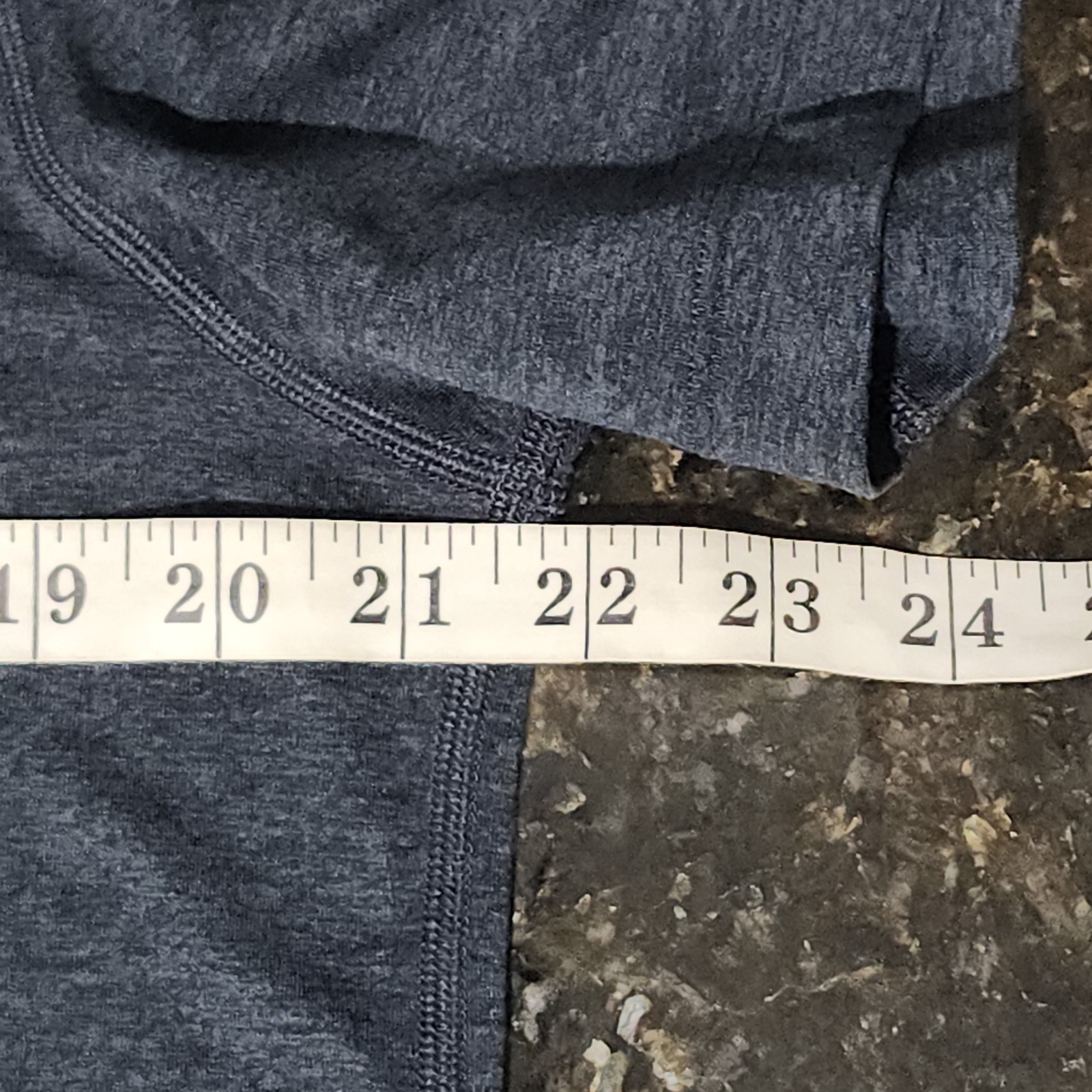 Lululemon 5 Year Basic Tee Shirt Stretch Performance Gym Exercise Athleisure gallery